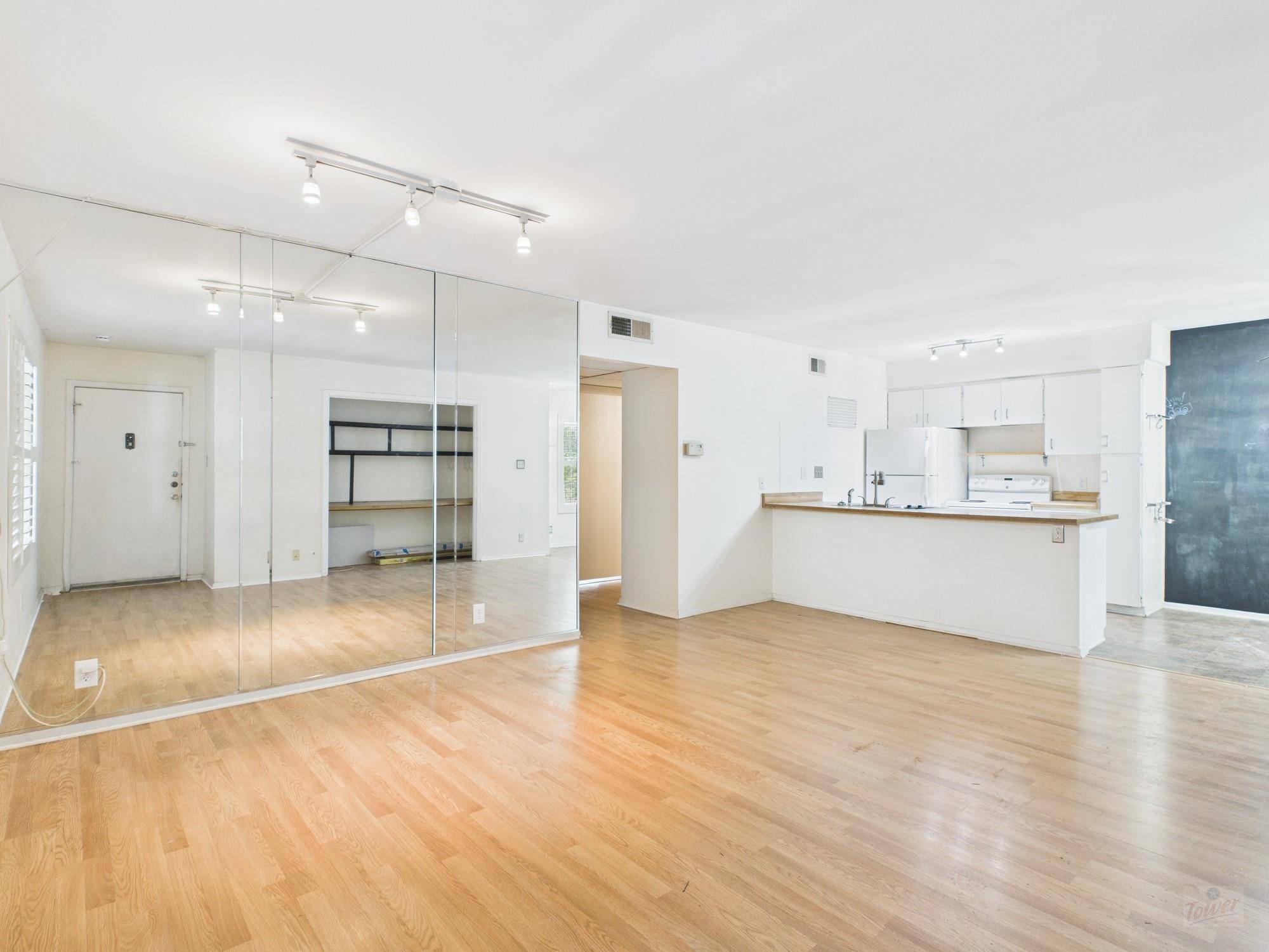 910 Duncan LN #26, Austin, TX 78705