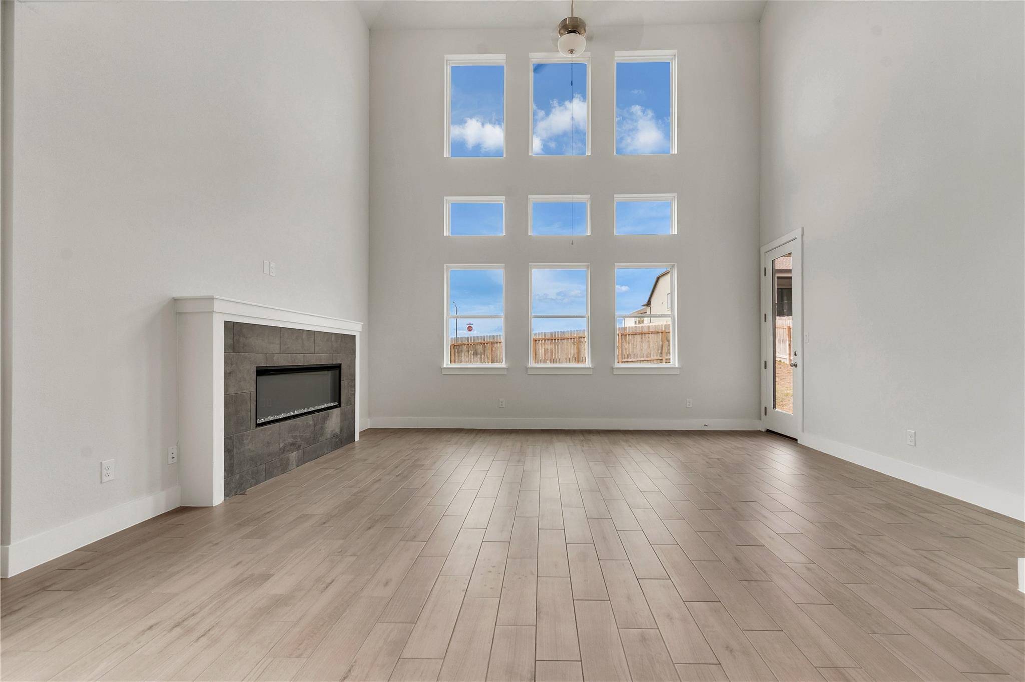 8500 Red Bottle Brush RD, Lago Vista, TX 78645