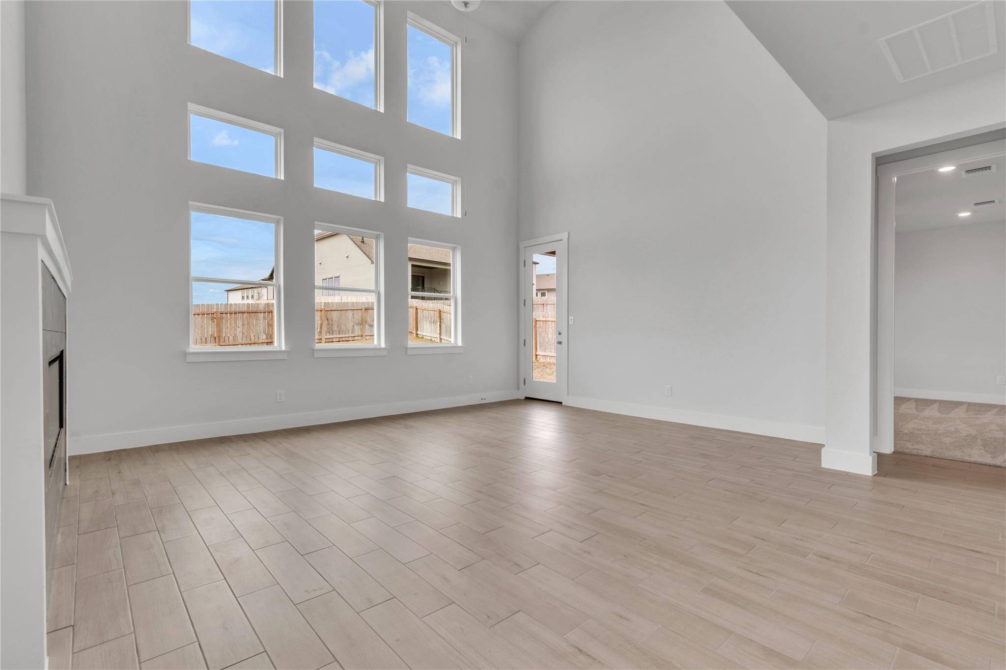 8500 Red Bottle Brush RD, Lago Vista, TX 78645