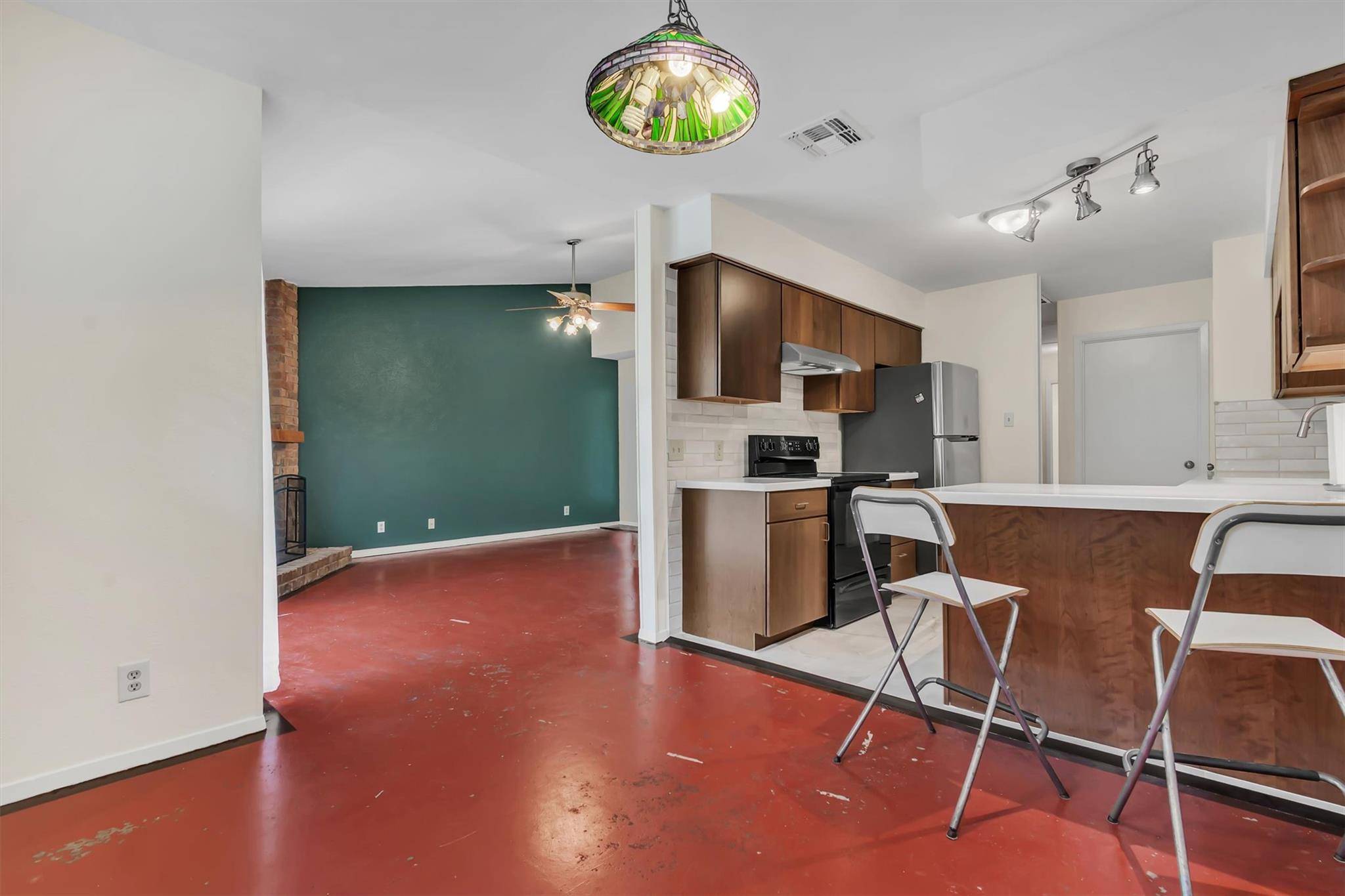 5703 W Gate BLVD #B, Austin, TX 78745
