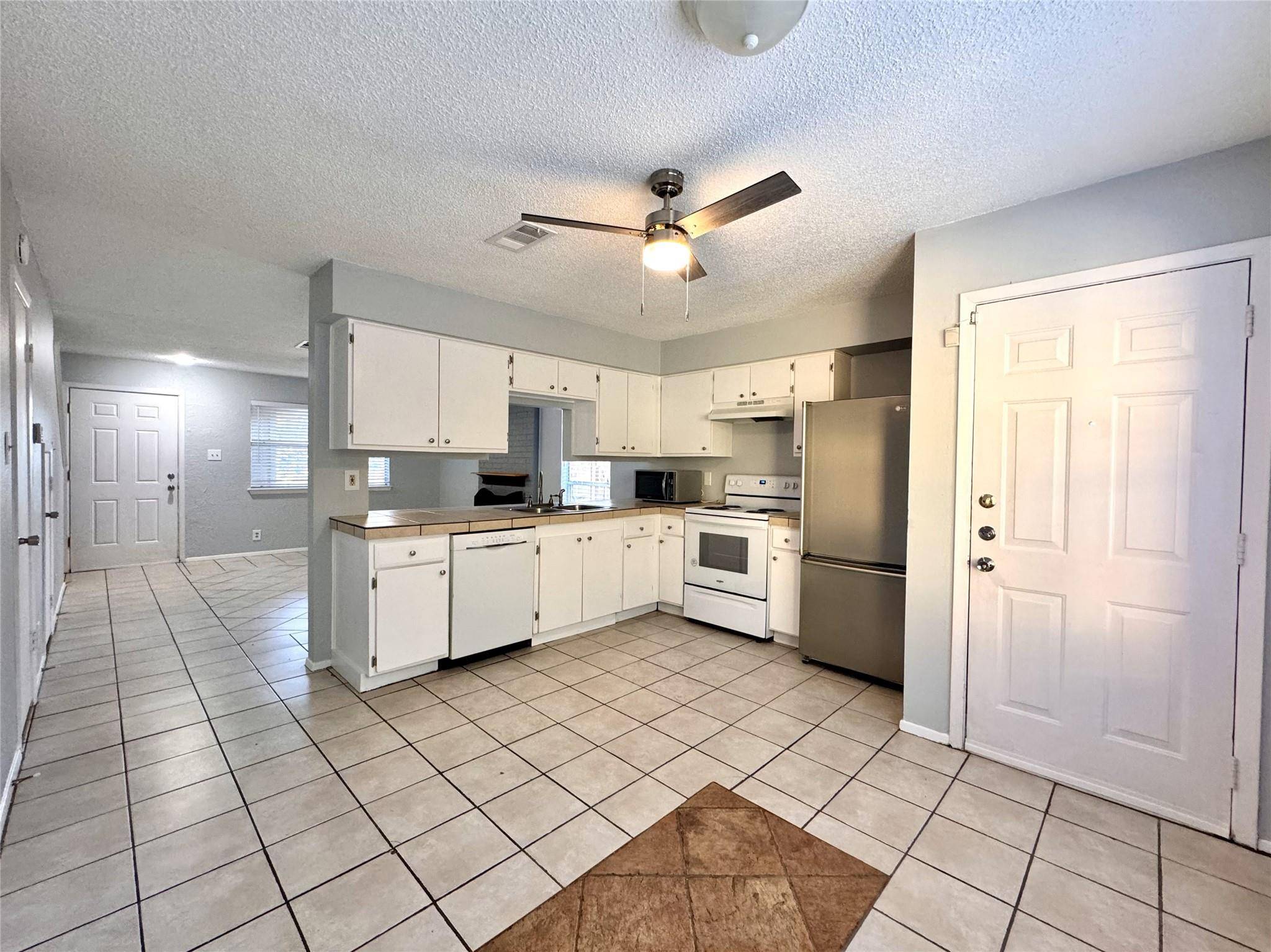 2203 Granberry DR #A, Austin, TX 78745