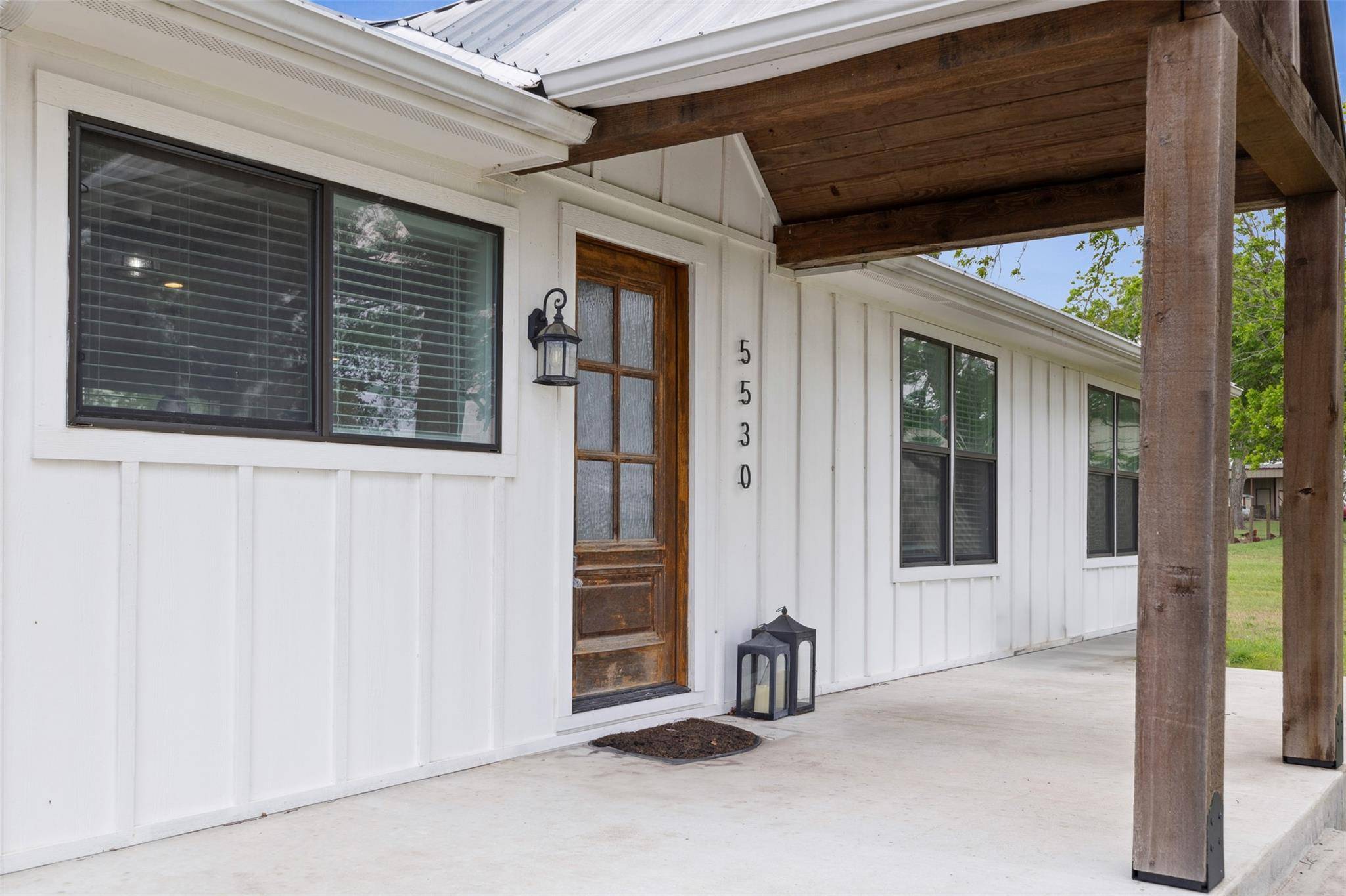 5530 US Highway 90a W, Shiner, TX 77984