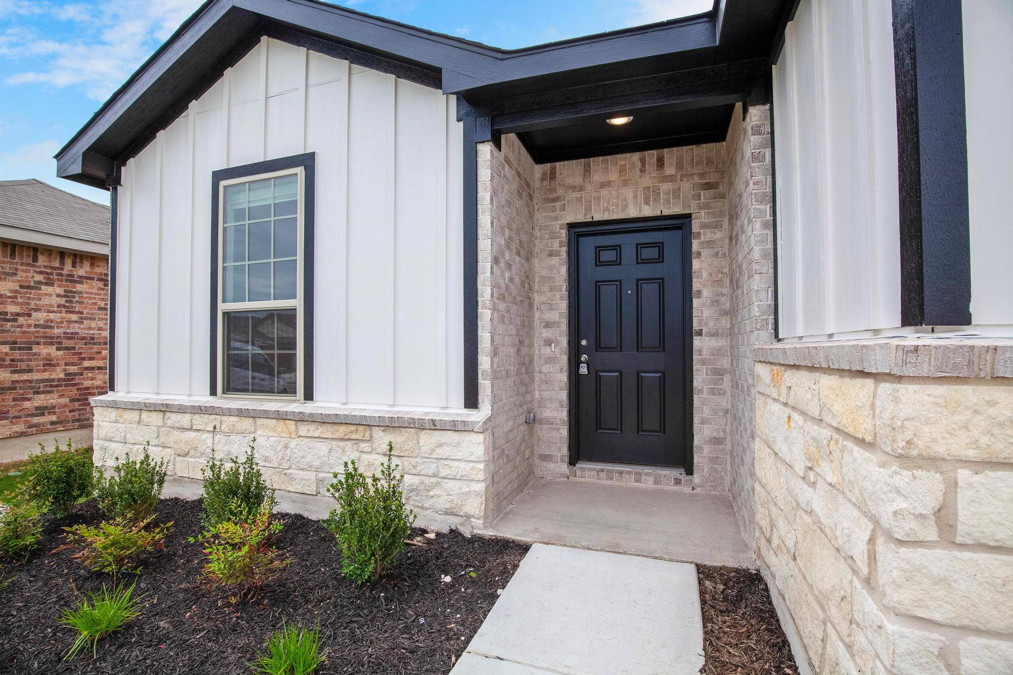 200 Janice RD, Taylor, TX 76574