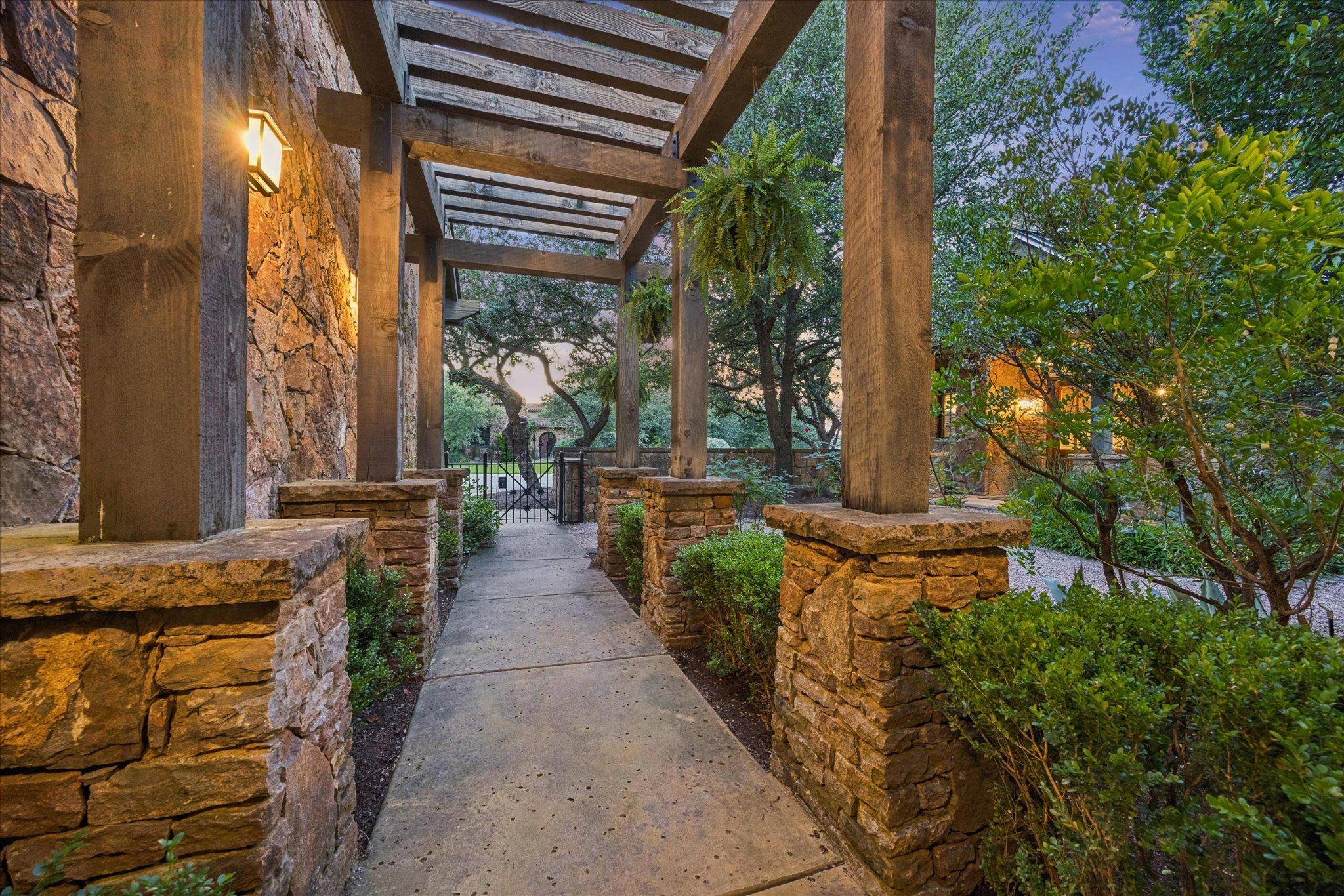 5729 Krause LN #19, Austin, TX 78738