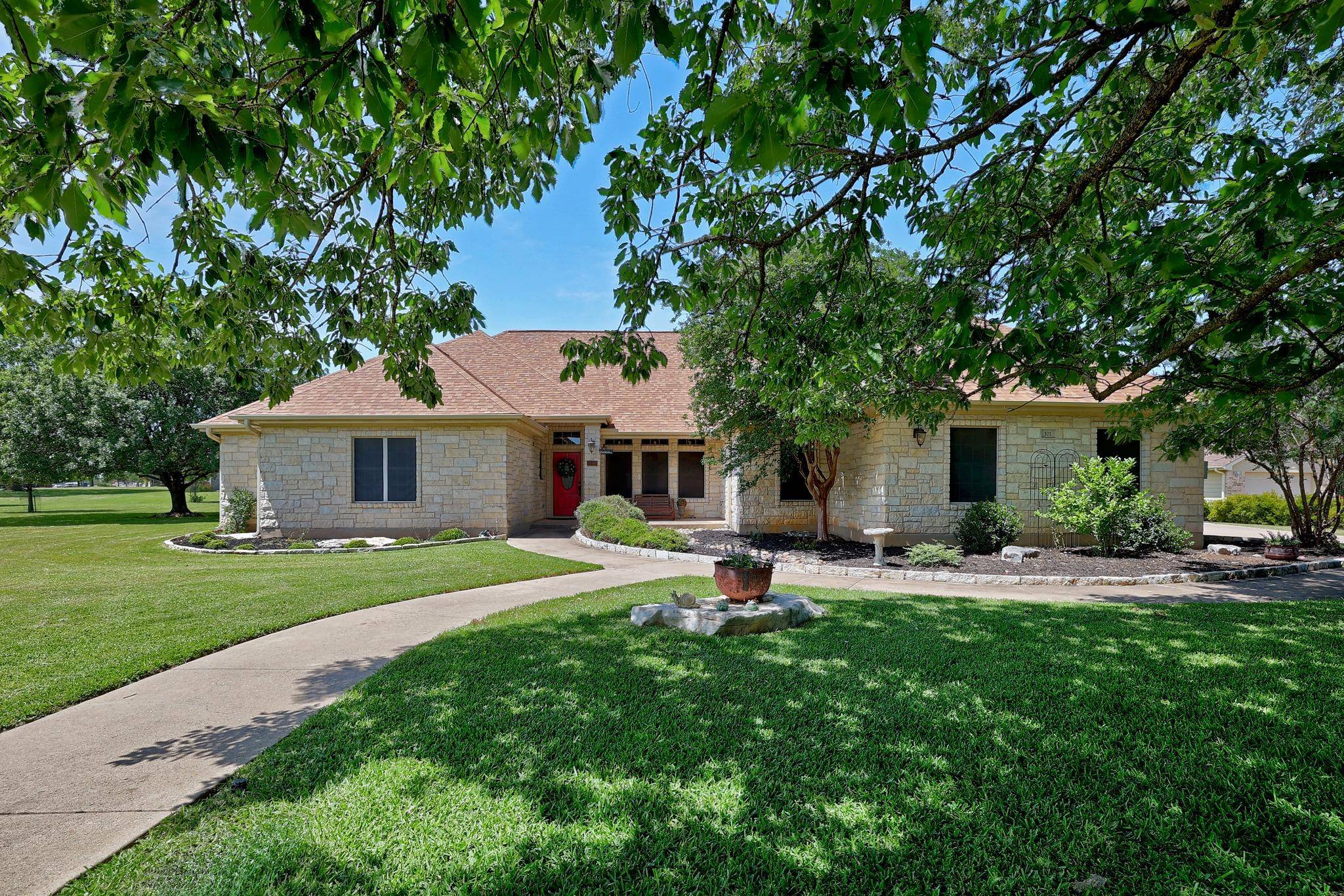 101 Lakeview LN, Georgetown, TX 78633