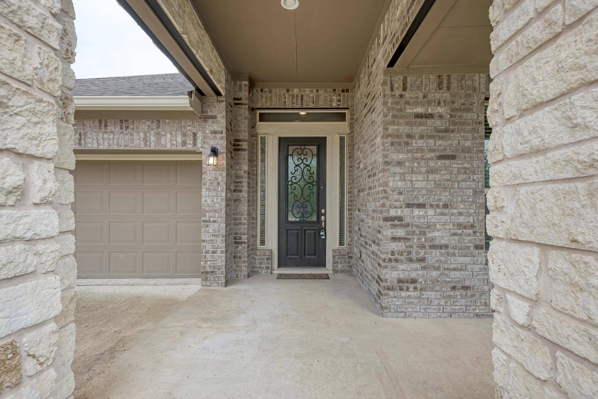 2625 Bowen ST, Leander, TX 78641