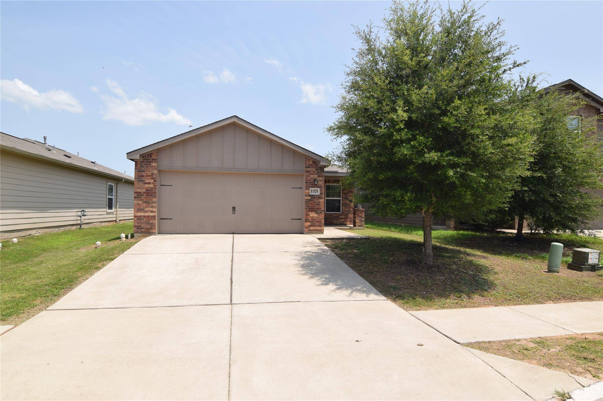 1375 Amy DR, Kyle, TX 78640