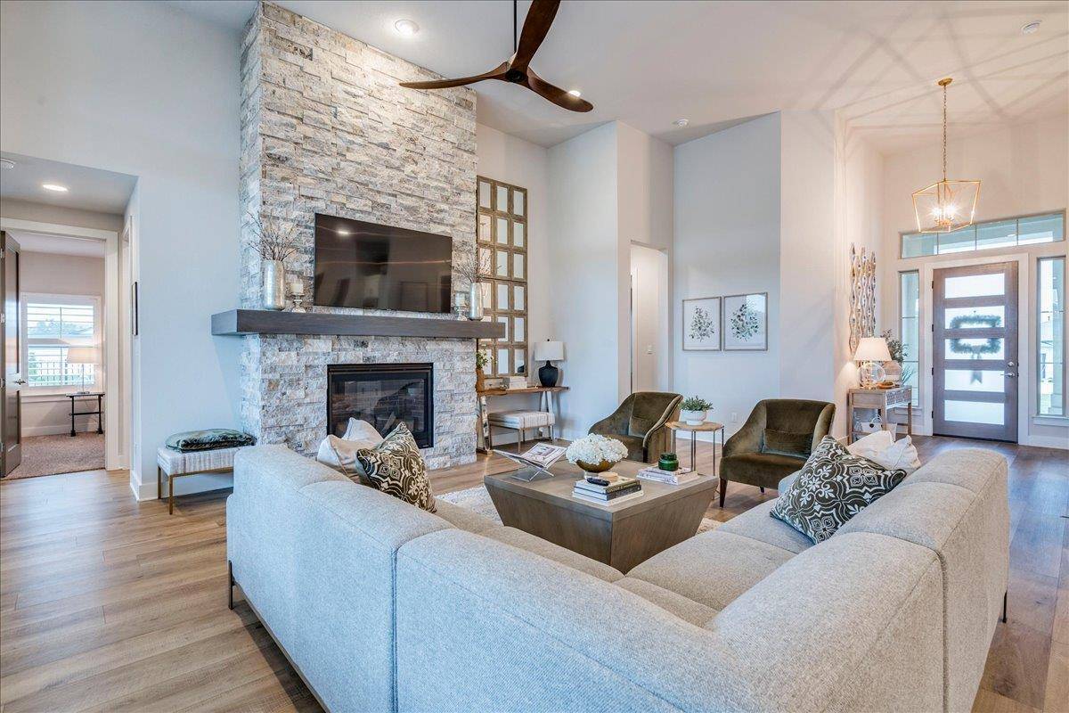 1144 Bunker Ranch BLVD, Dripping Springs, TX 78620