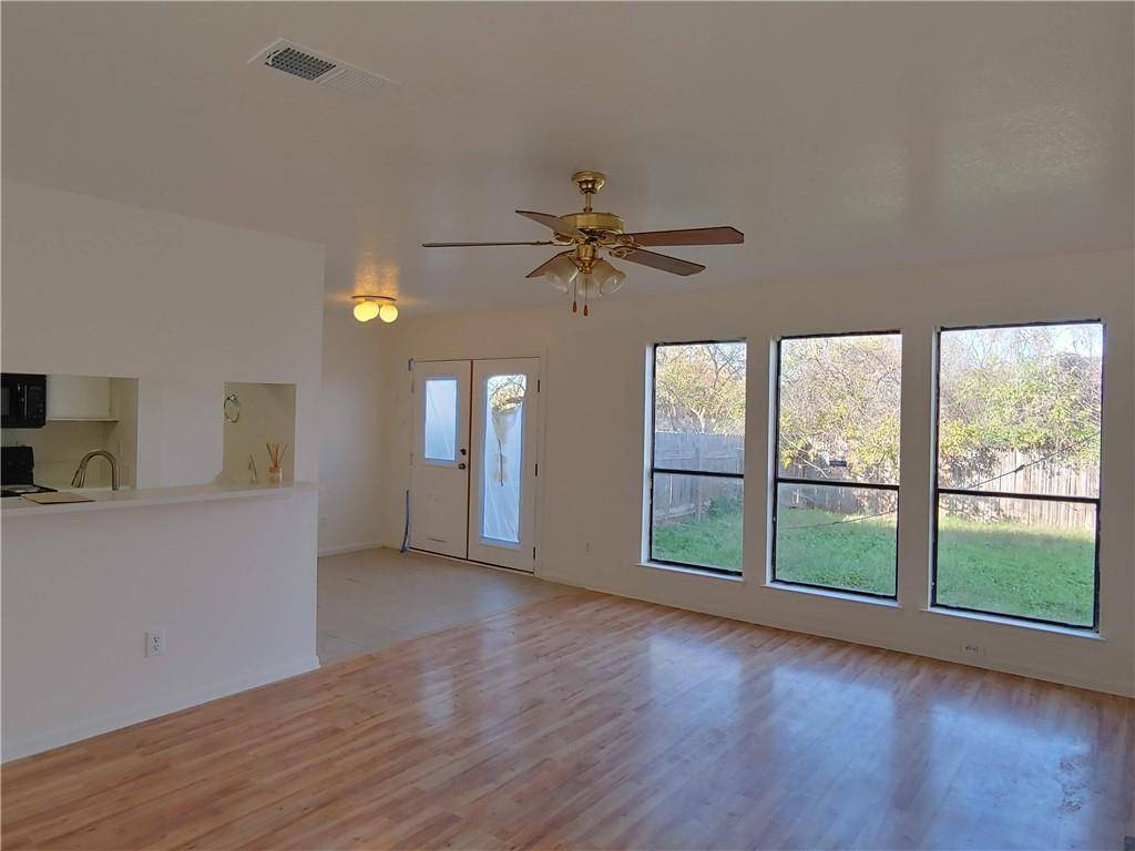 13353 Water Oak LN #A, Austin, TX 78729