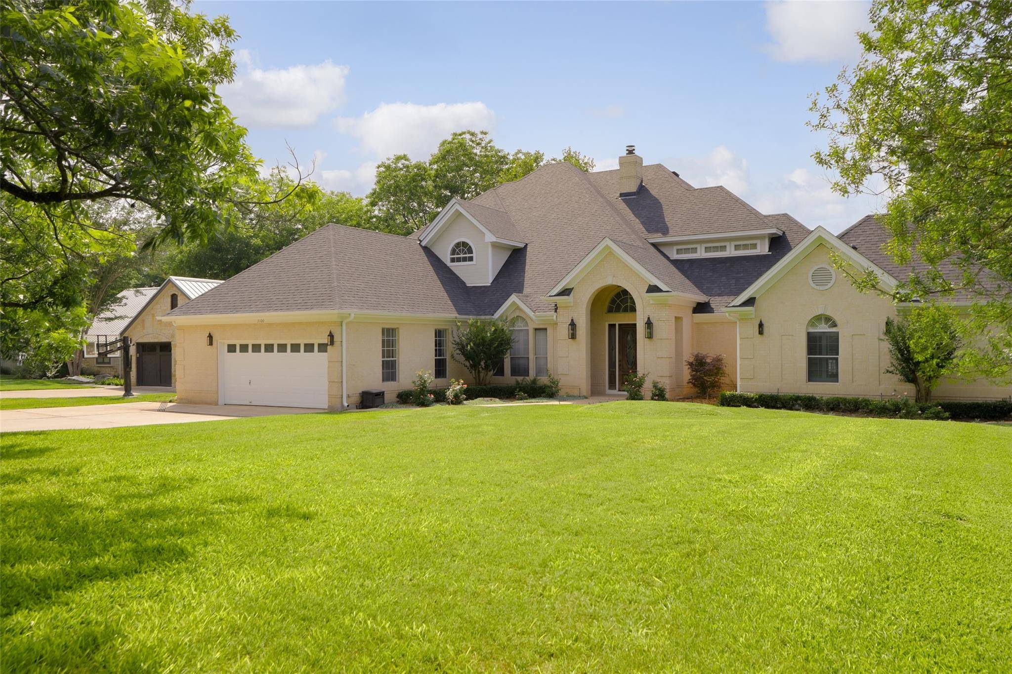 3100 Rivercrest DR, Austin, TX 78746