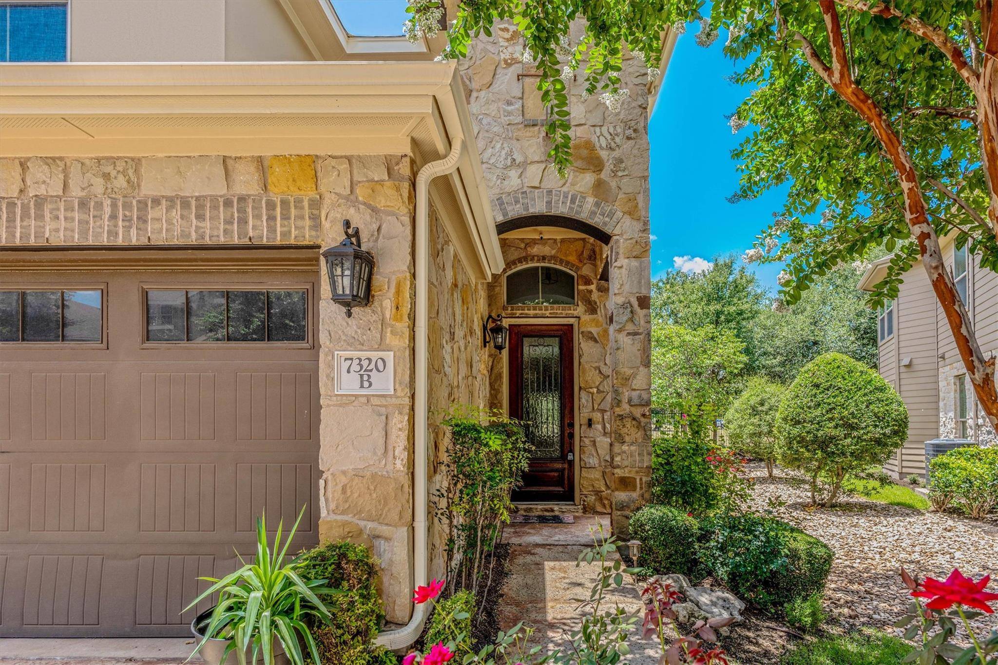 7320 Colina Vista LOOP #B, Austin, TX 78750