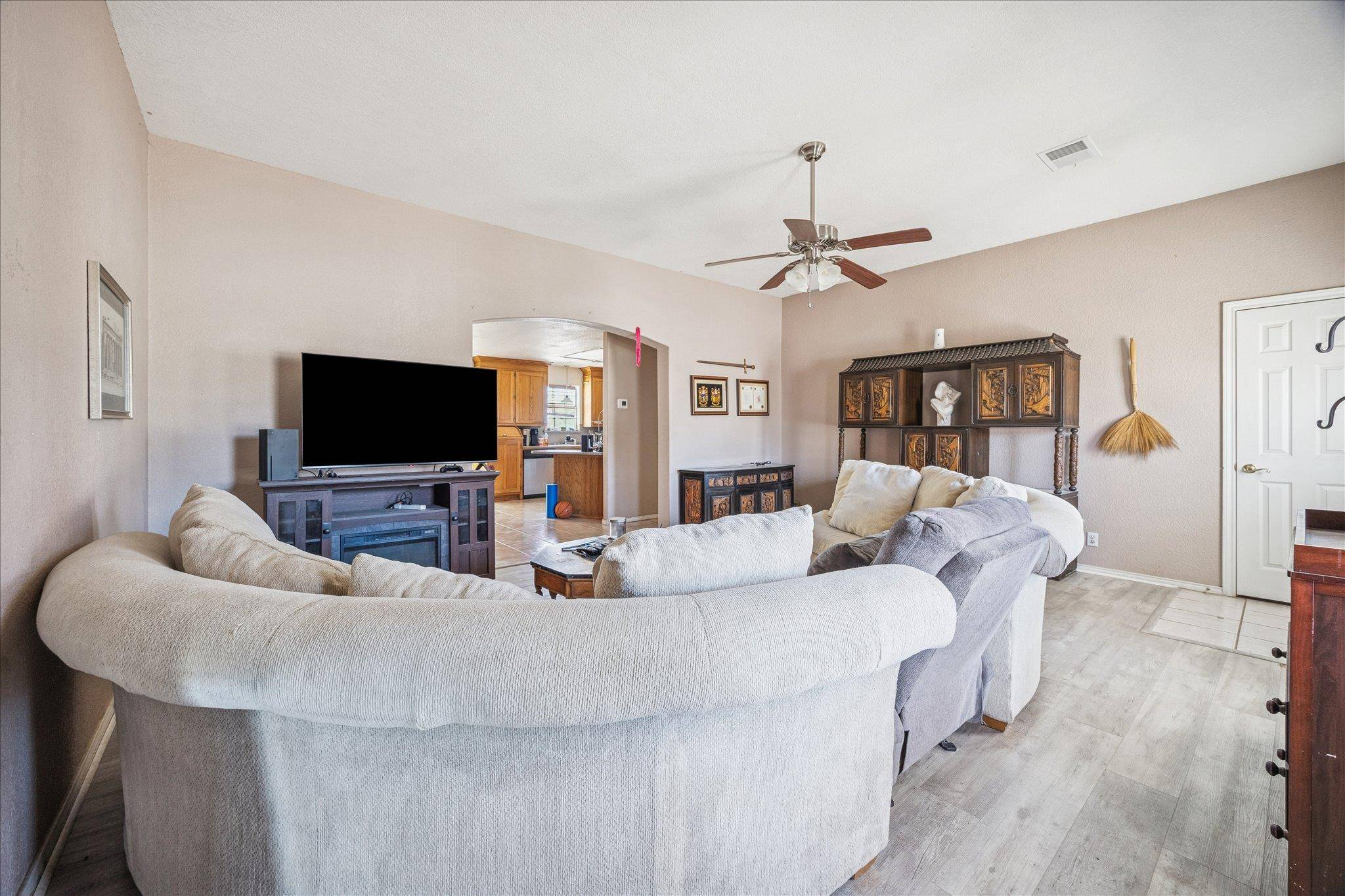1836 Ridgeview DR, Kingsland, TX 78639