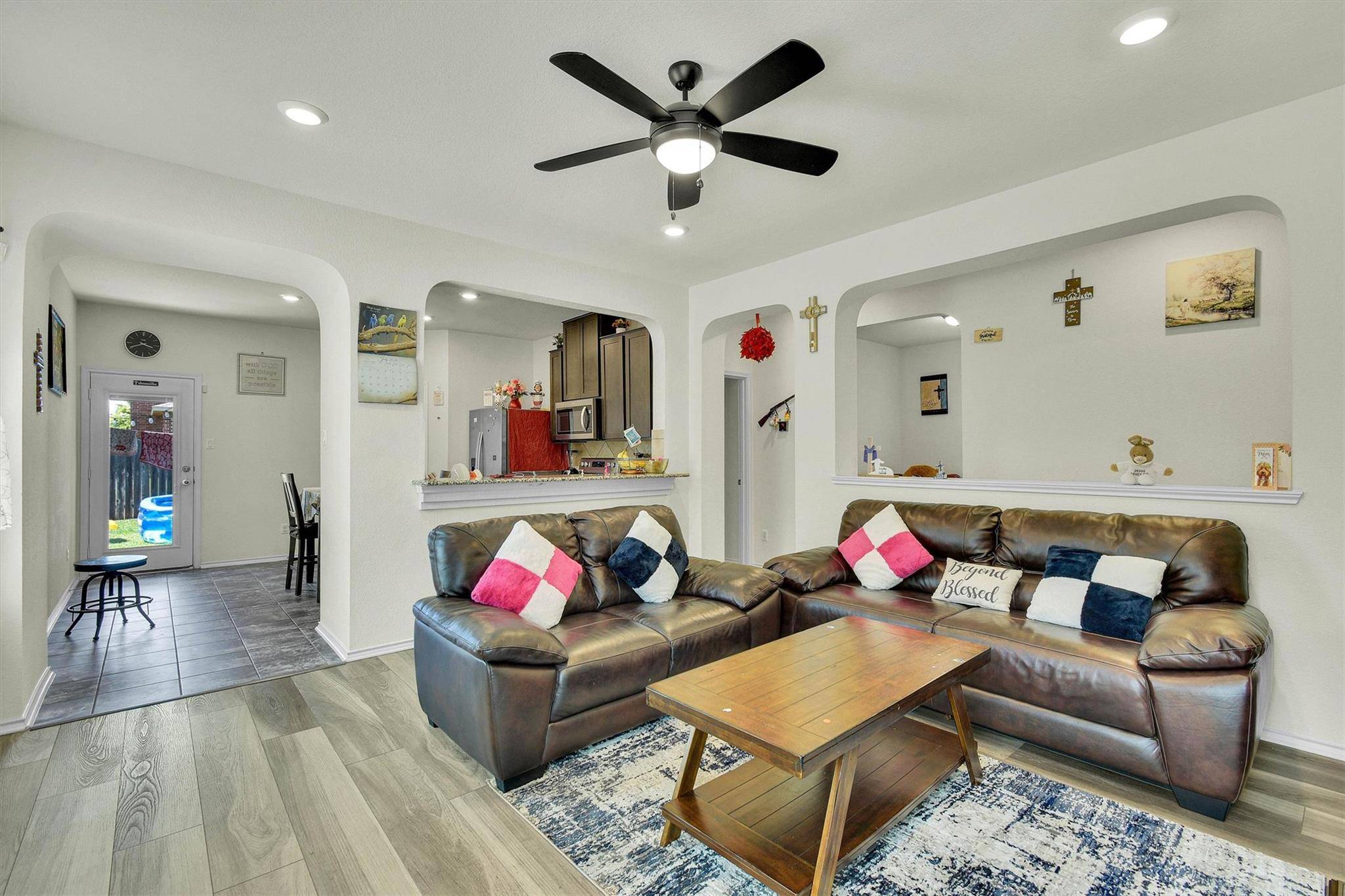 2950 E Old Settlers BLVD #70, Round Rock, TX 78665