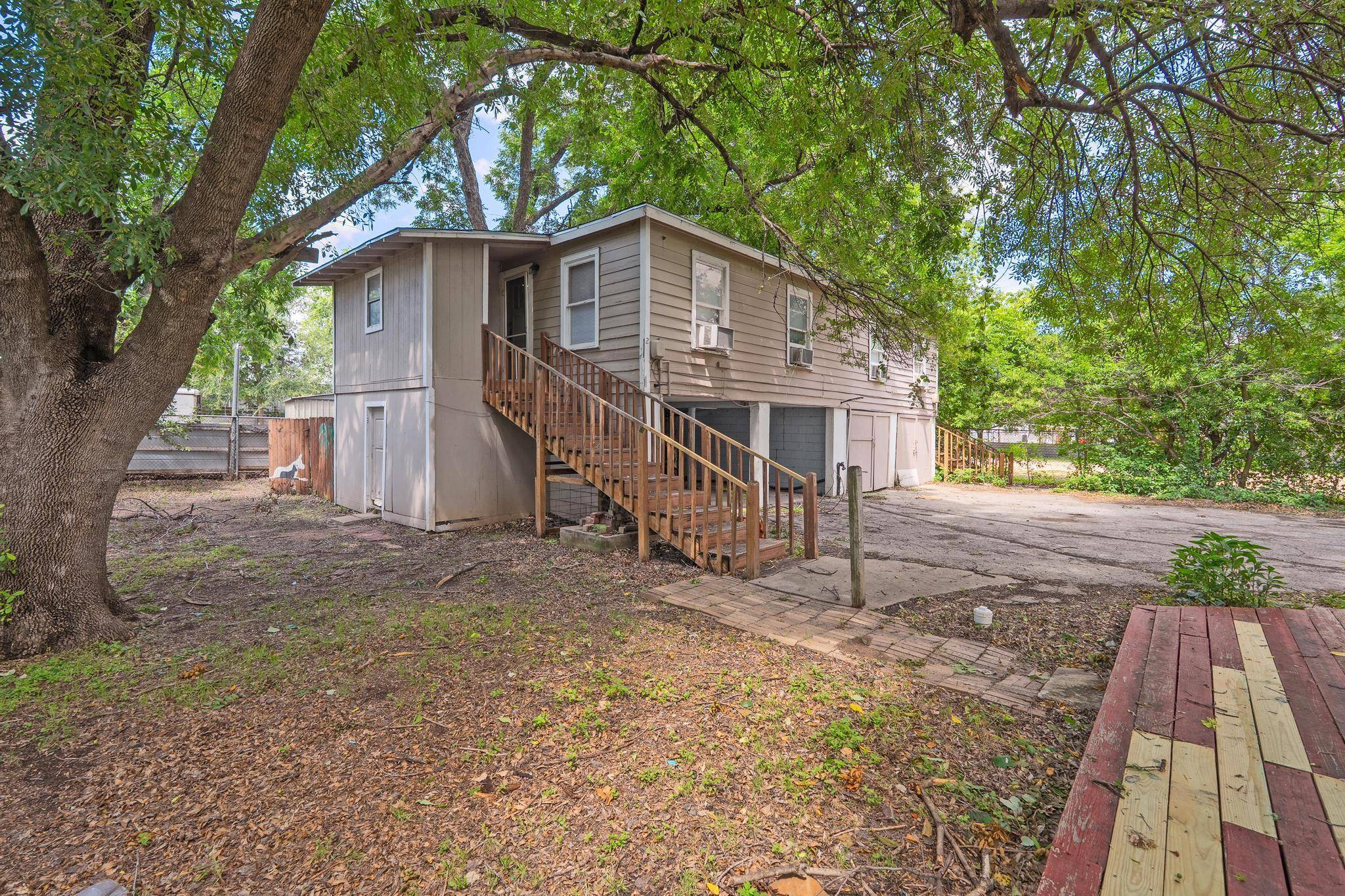 4616 E Cesar Chavez ST #1, Austin, TX 78702