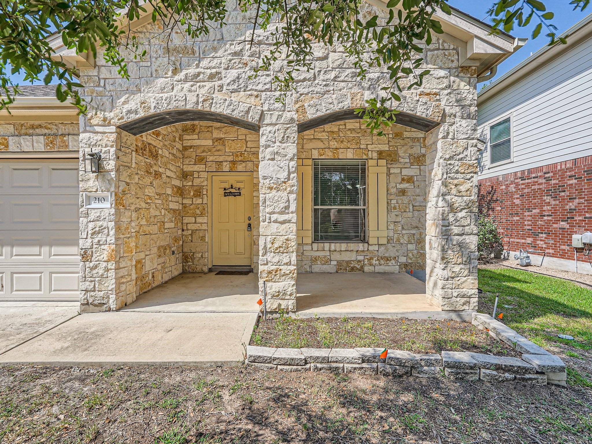 210 Arrowhead TRL, Cedar Park, TX 78613