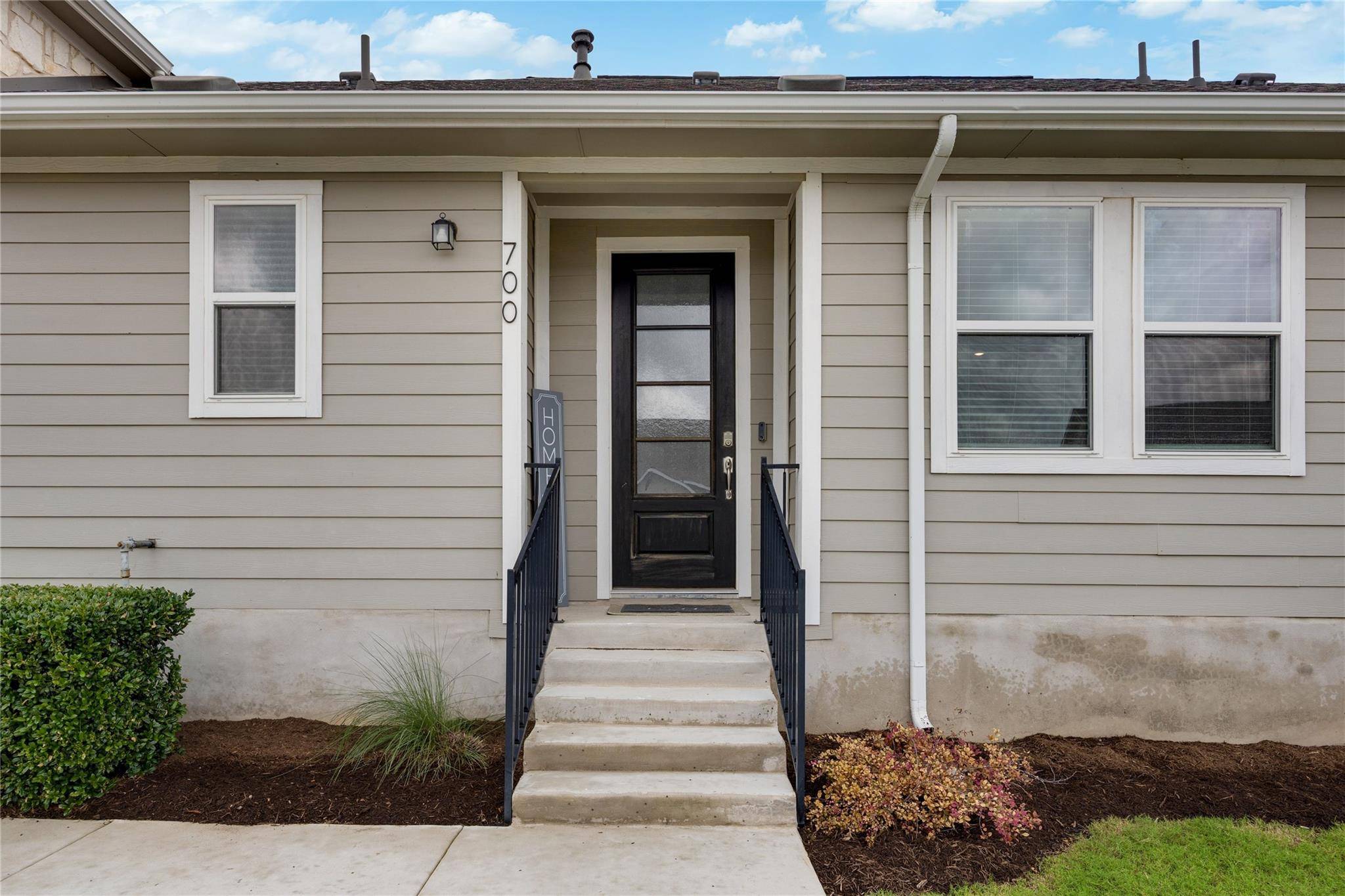 700 Affazia LN #C, Georgetown, TX 78628