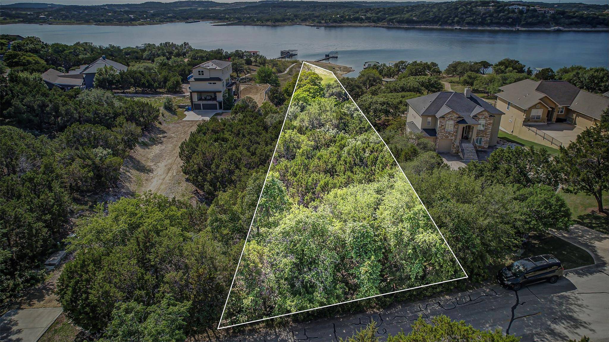 400 Lakefront DR, Lago Vista, TX 78645