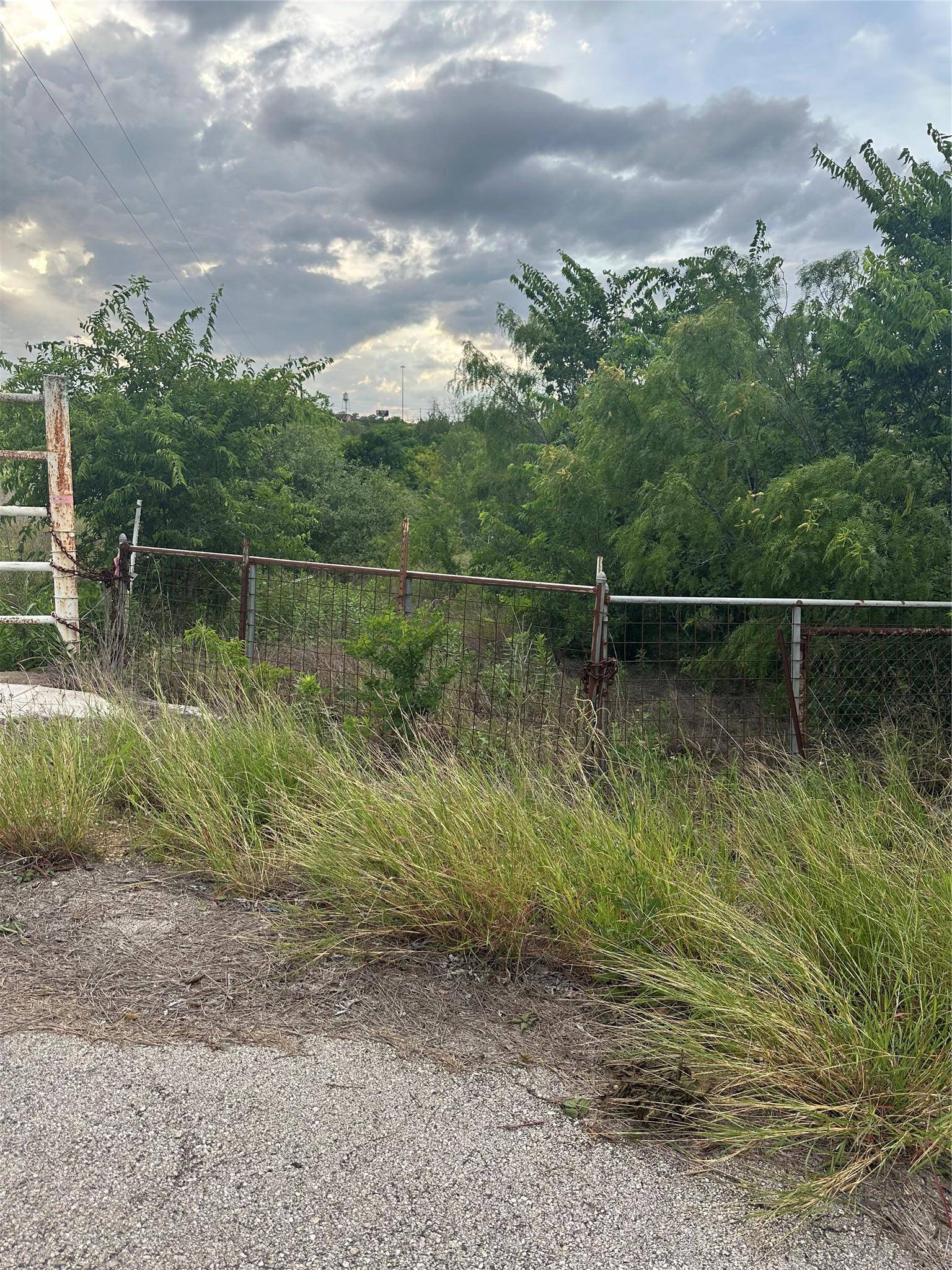 3 Lehman RD, Kyle, TX 78640
