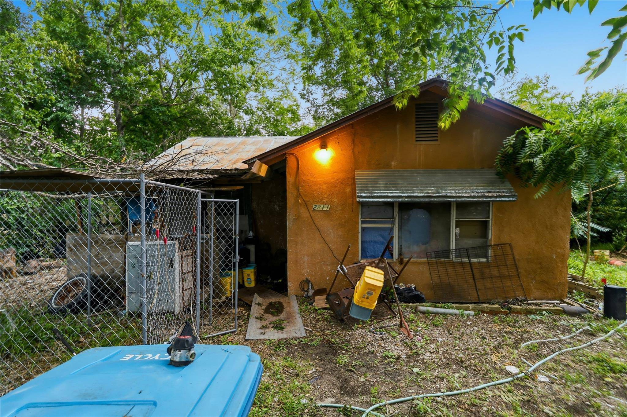 2811 Locust ST, Kerrville, TX 78028