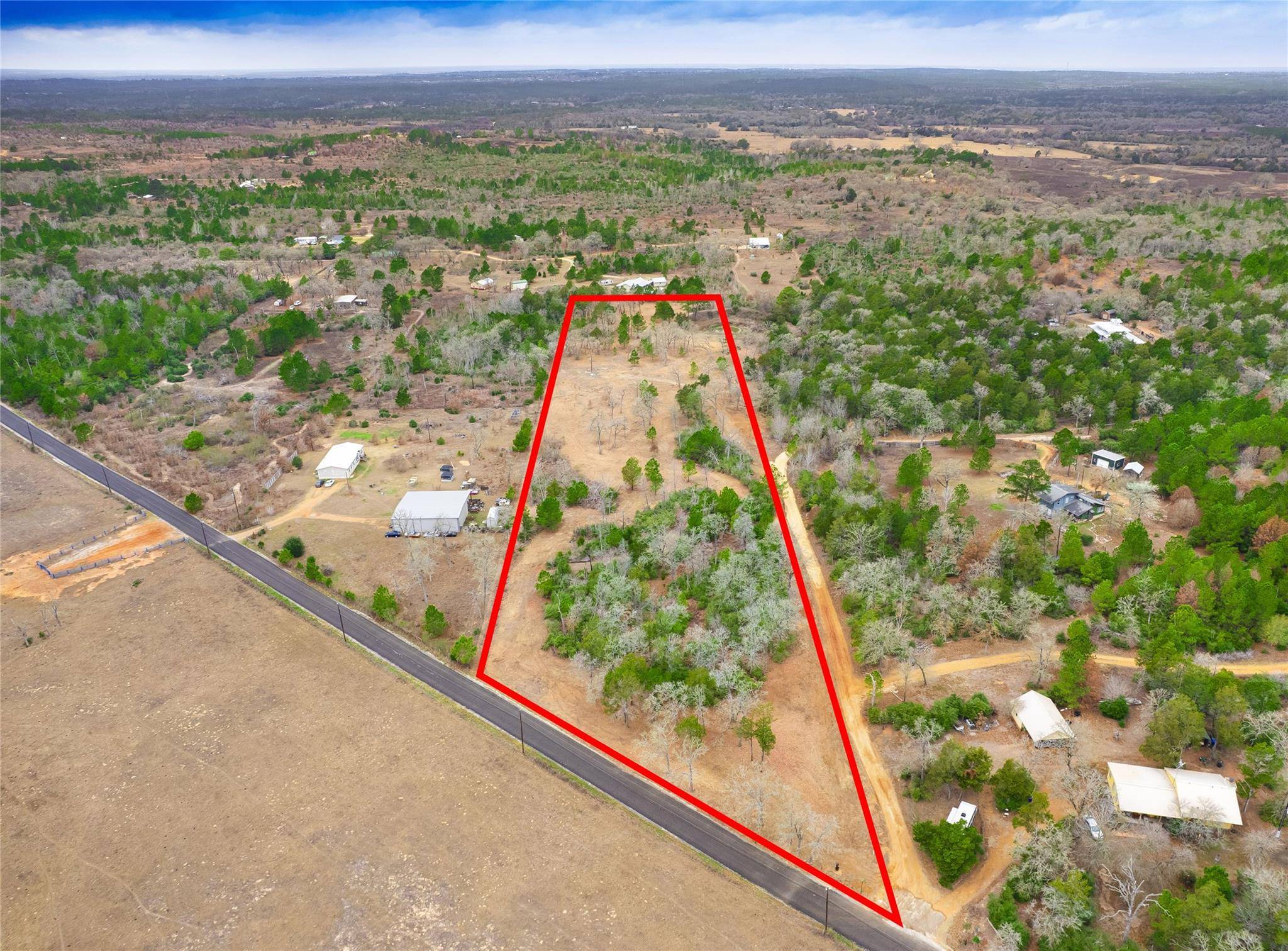 123 Abbey LN, Smithville, TX 78957