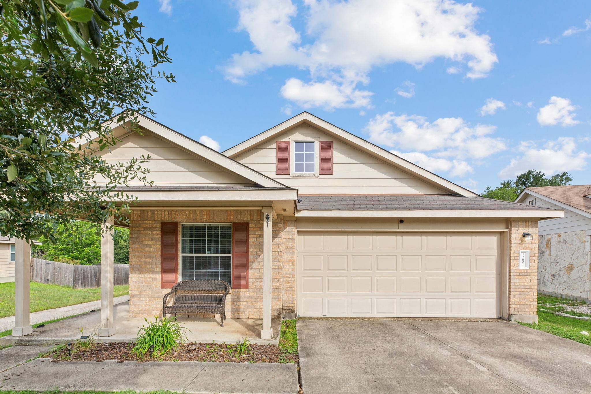 12601 Wayne Spur LN, Elgin, TX 78621