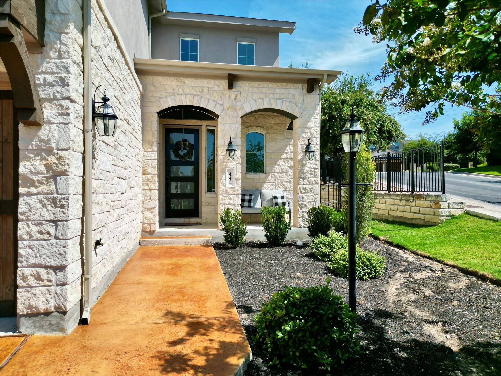 440 Cartwheel BND #95, Austin, TX 78738