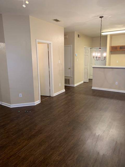3003 WHISPER OAKS LN #B, Georgetown, TX 78628