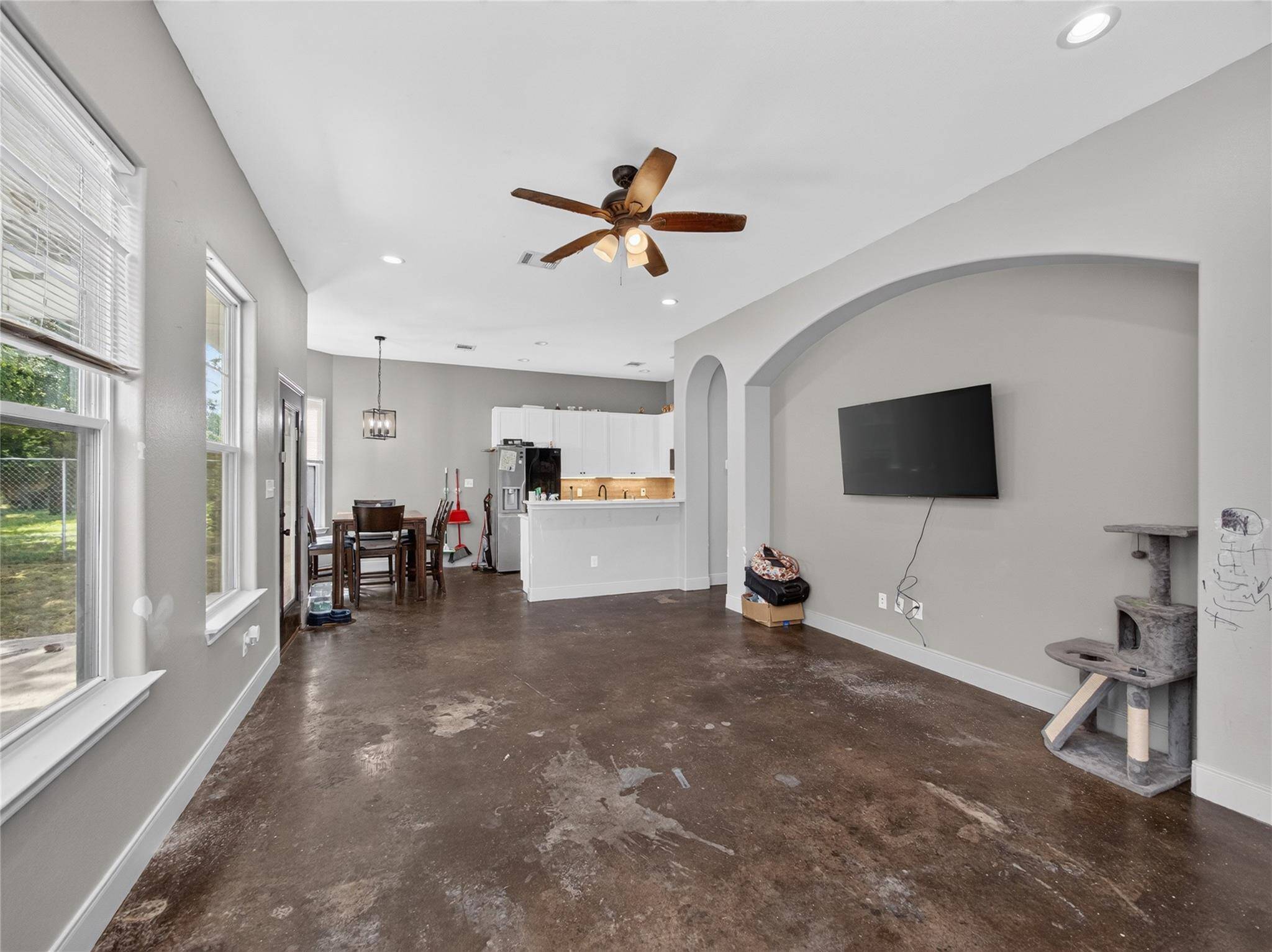 108 W Keomuku LN, Bastrop, TX 78602
