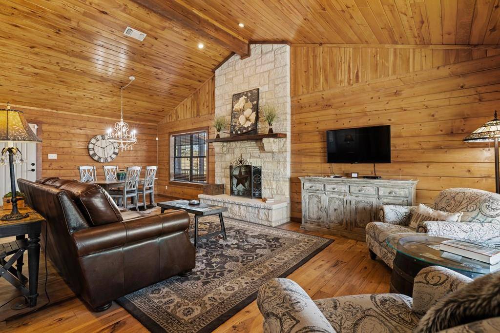 394 Ranch Rd 1376 RD, Fredericksburg, TX 78624