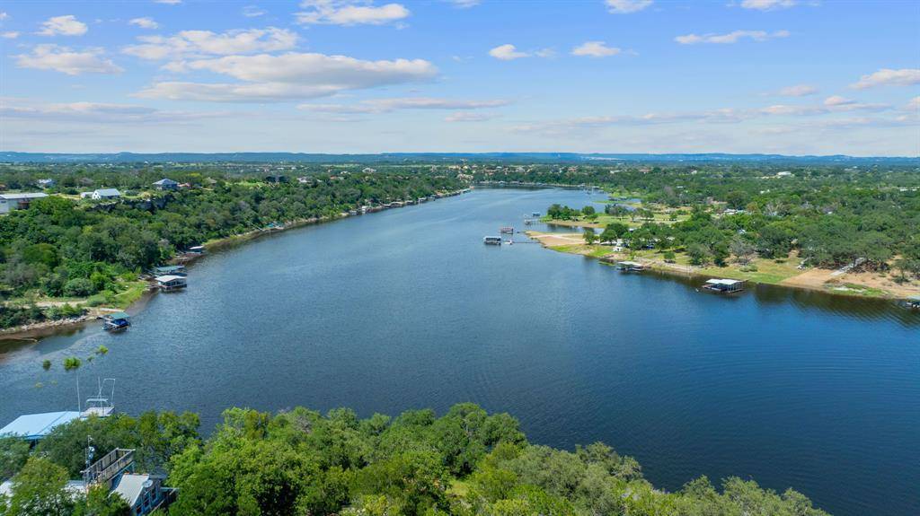 513 Nomad DR, Spicewood, TX 78669