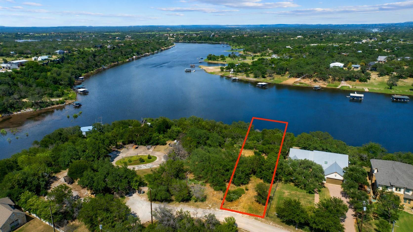 513 Nomad DR, Spicewood, TX 78669