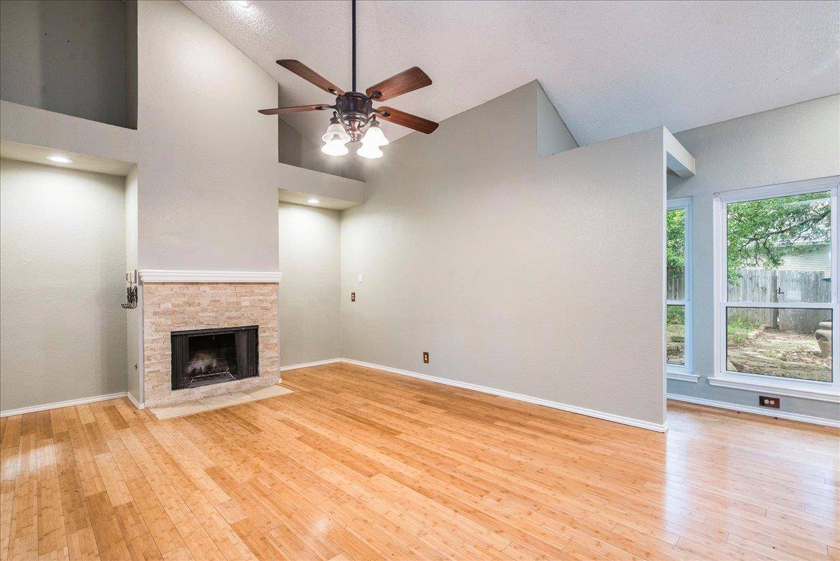 3809 Spicewood Springs RD #127, Austin, TX 78759