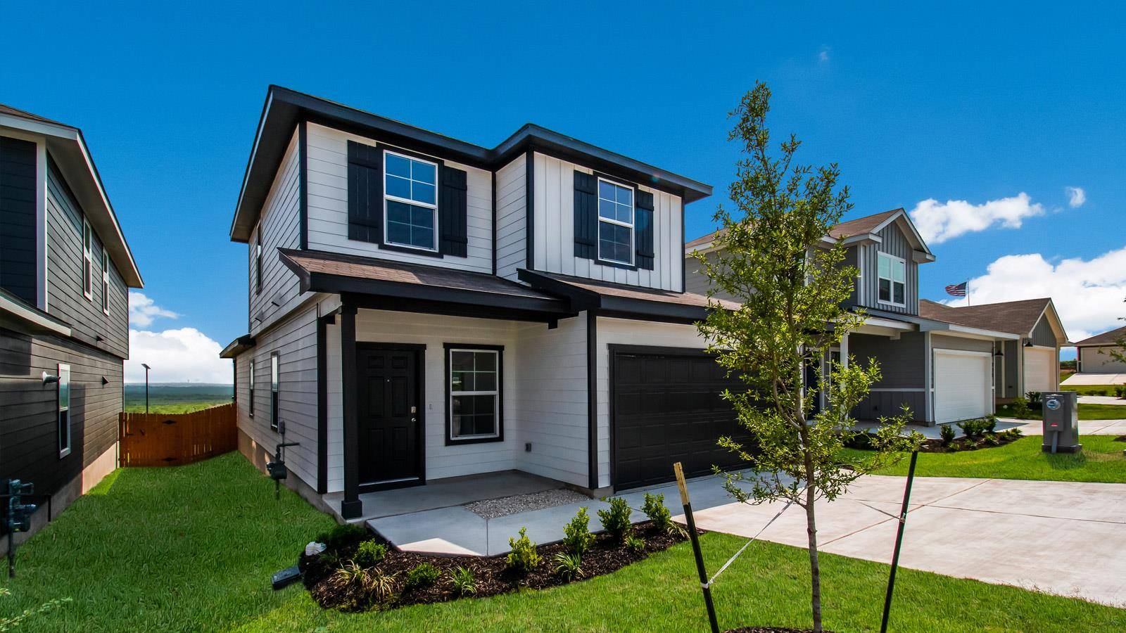 215 Arnold Loop, Uhland, TX 78640