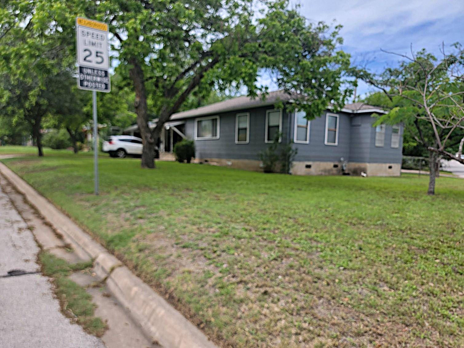 1028 Ellingson LN, Austin, TX 78751