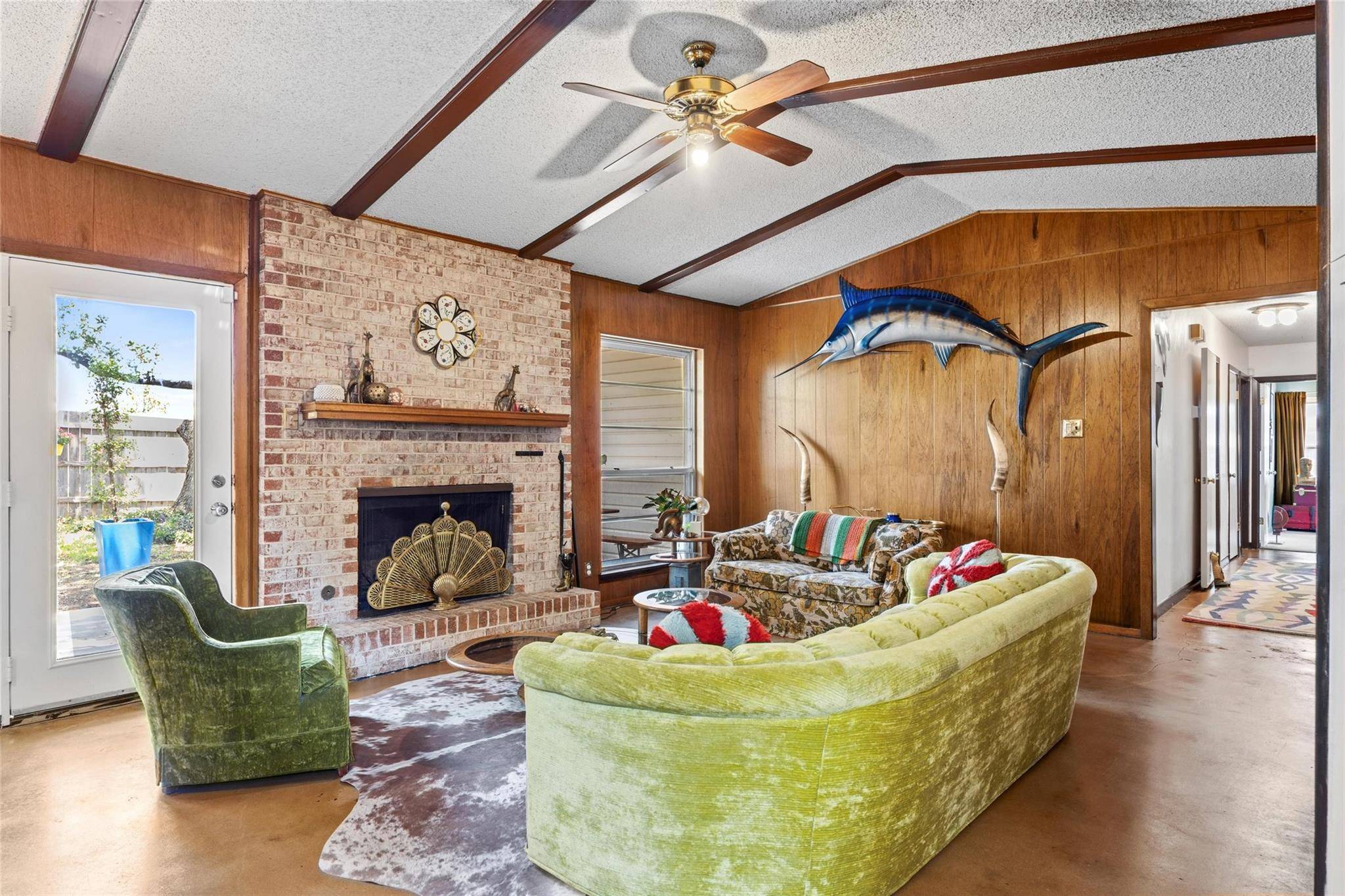 3304 Whitepine DR, Austin, TX 78757
