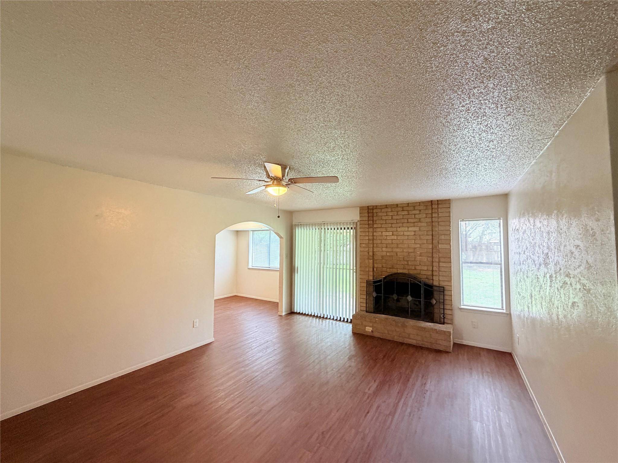 10904 Meadgreen CT, Austin, TX 78758