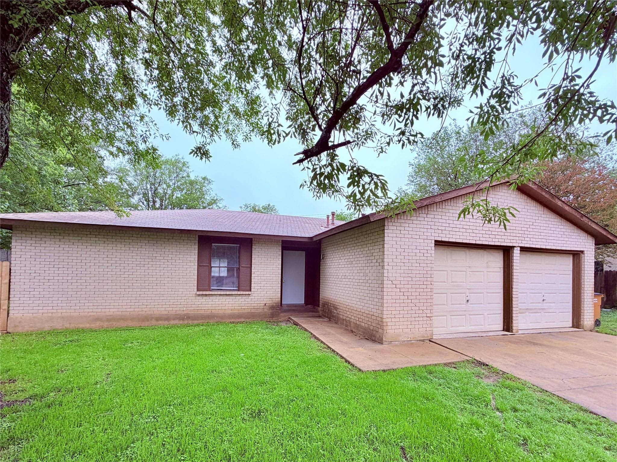 10904 Meadgreen CT, Austin, TX 78758