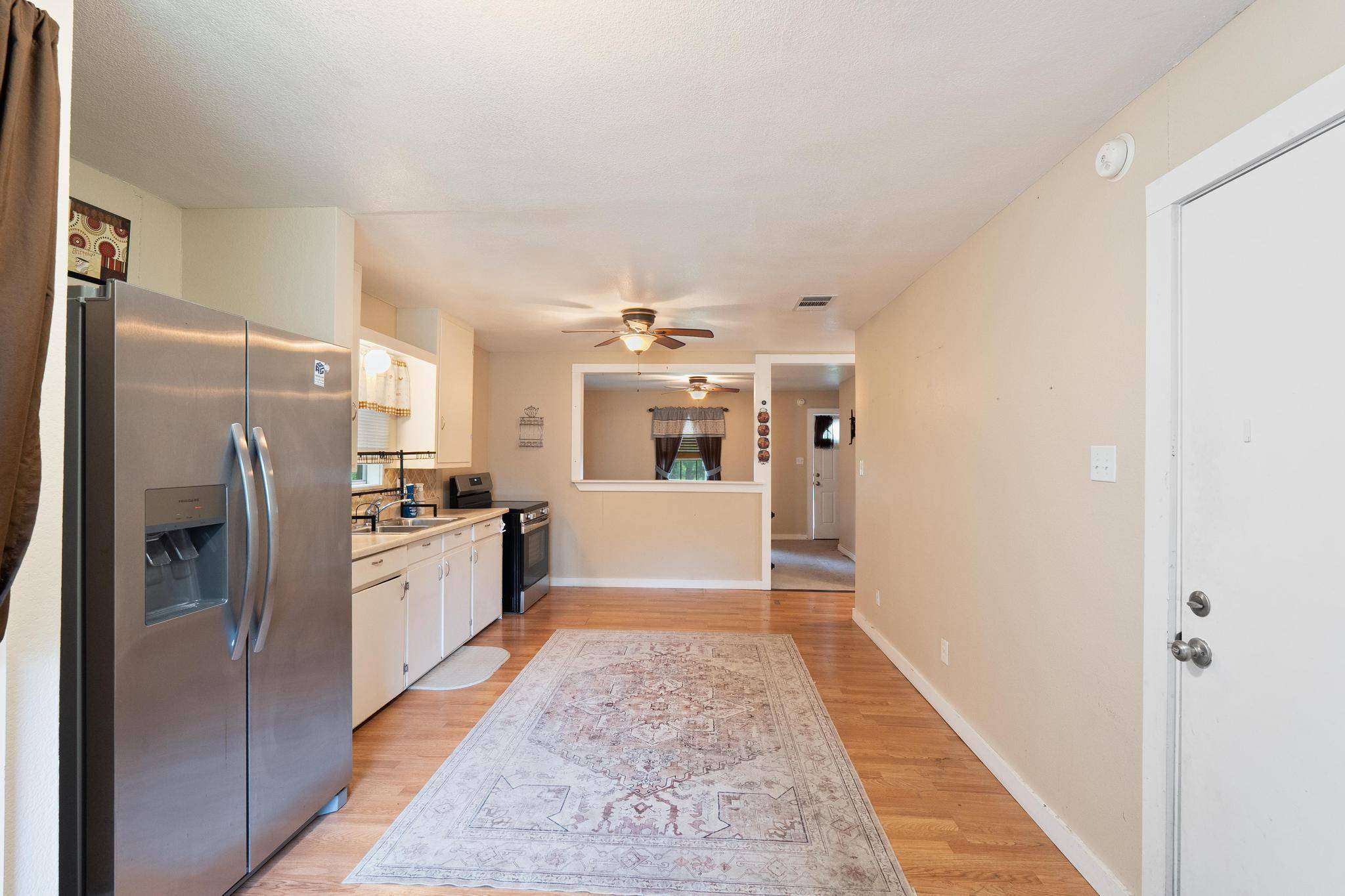 515 Wyeth ST, Taylor, TX 76574
