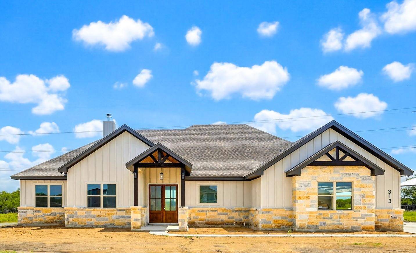 313 FARMHOUSE DRIVE, Marion, TX 78124
