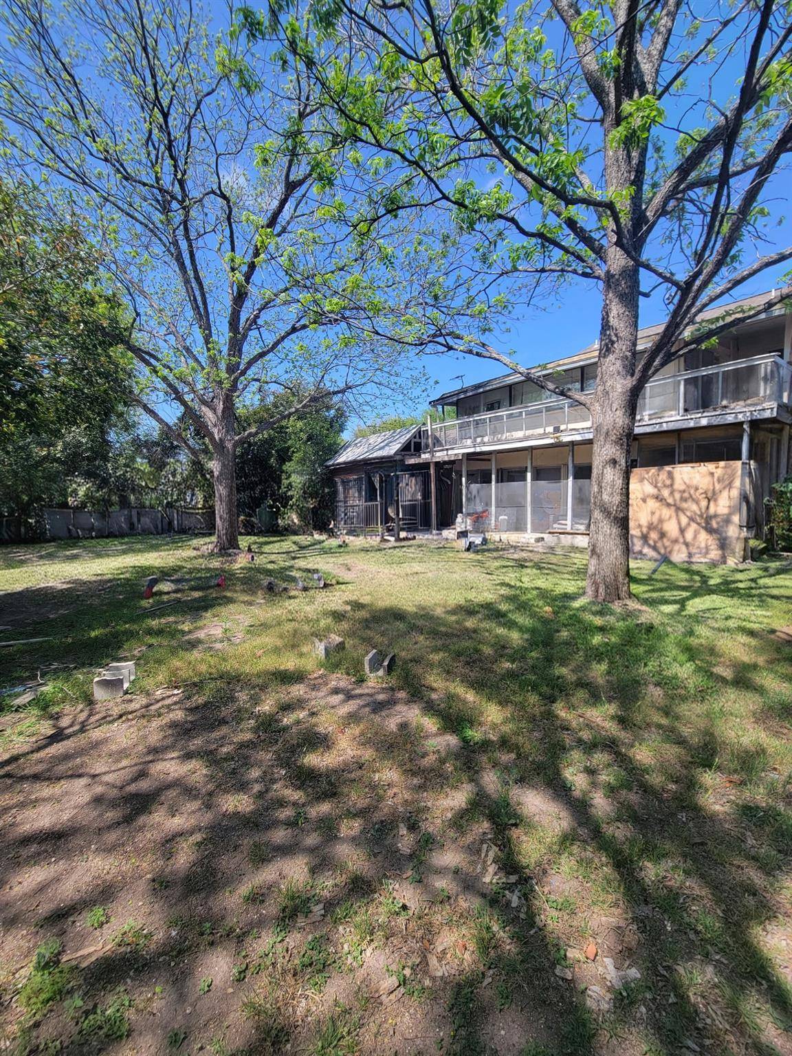 9711 Parkfield DR, Austin, TX 78758