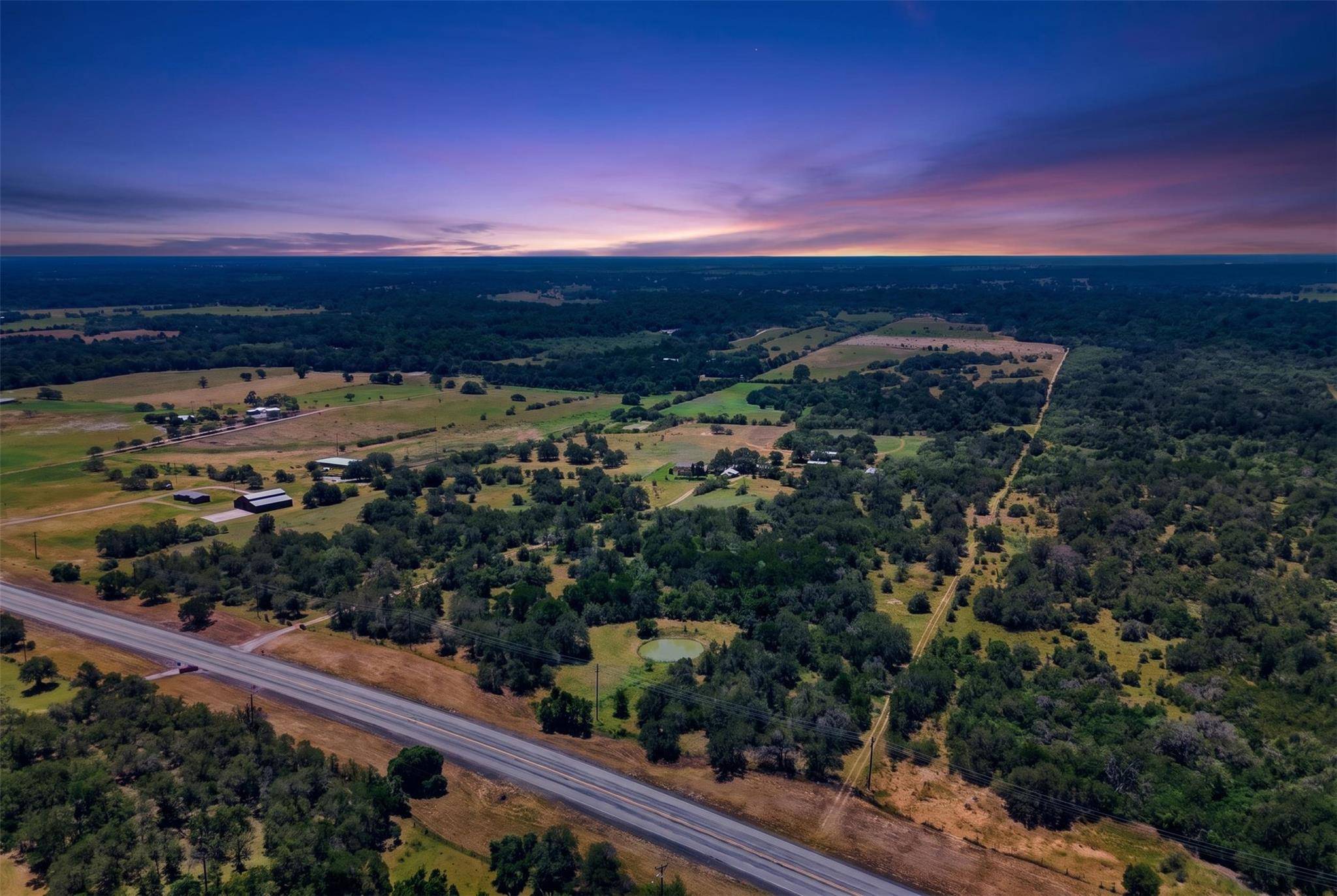 15145 Alternate 90, Kingsbury, TX 78638