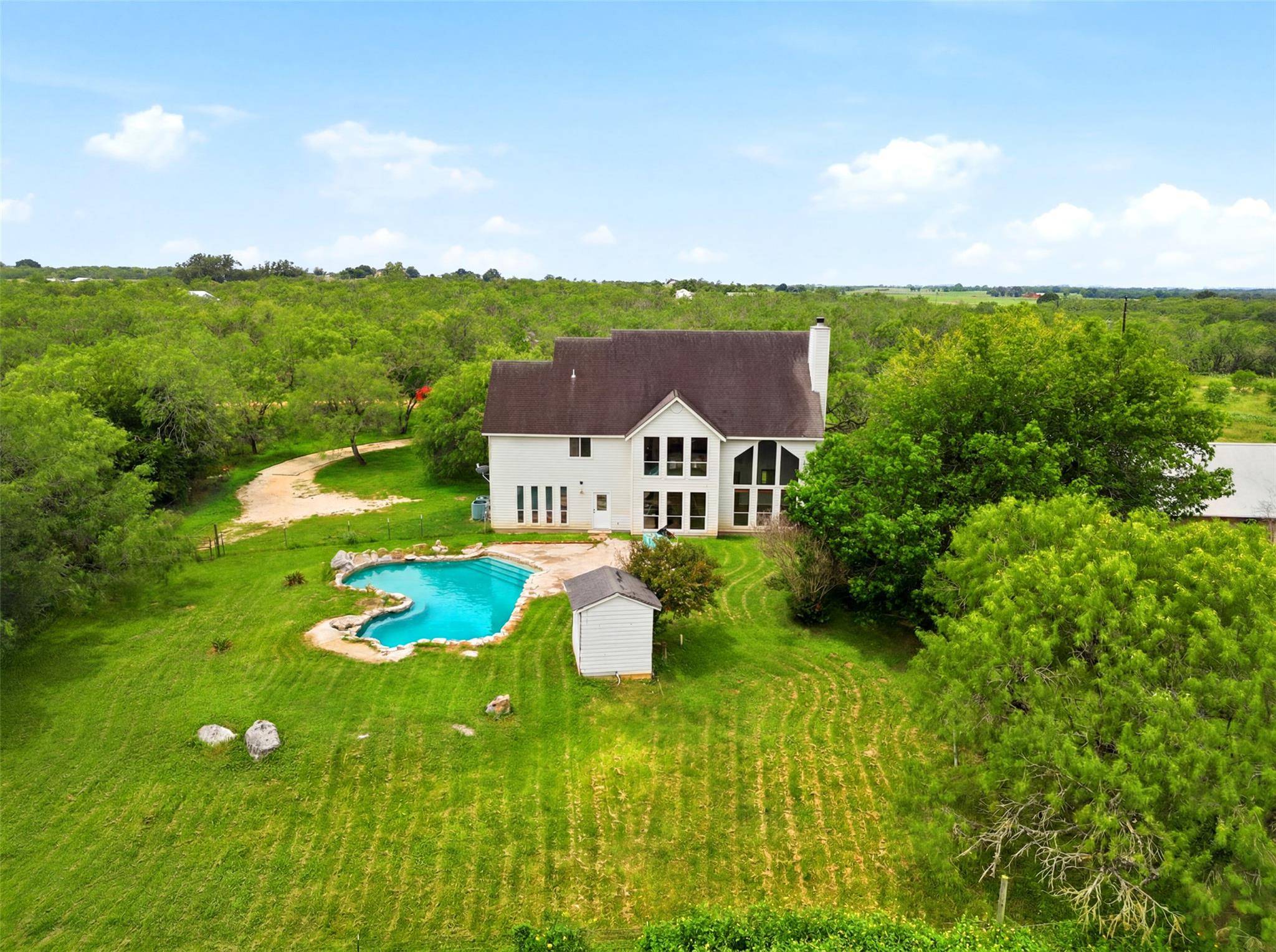 1208 Odaniel School RD, Seguin, TX 78155