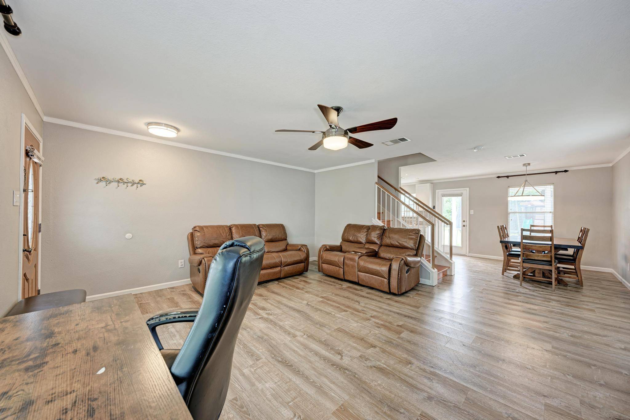 913 Whitley DR, Leander, TX 78641