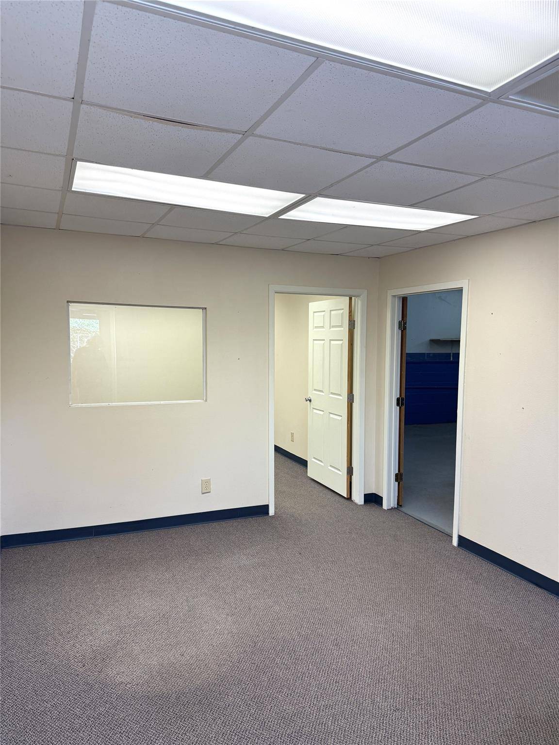 734 W Cameron Ave, Rockdale, TX 76567