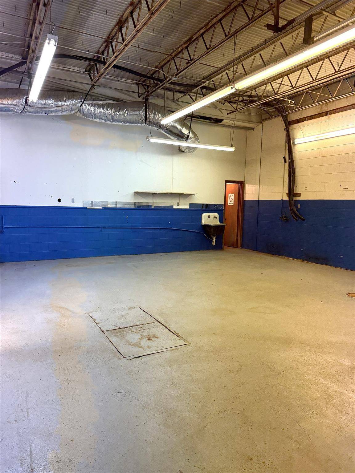734 W Cameron Ave, Rockdale, TX 76567