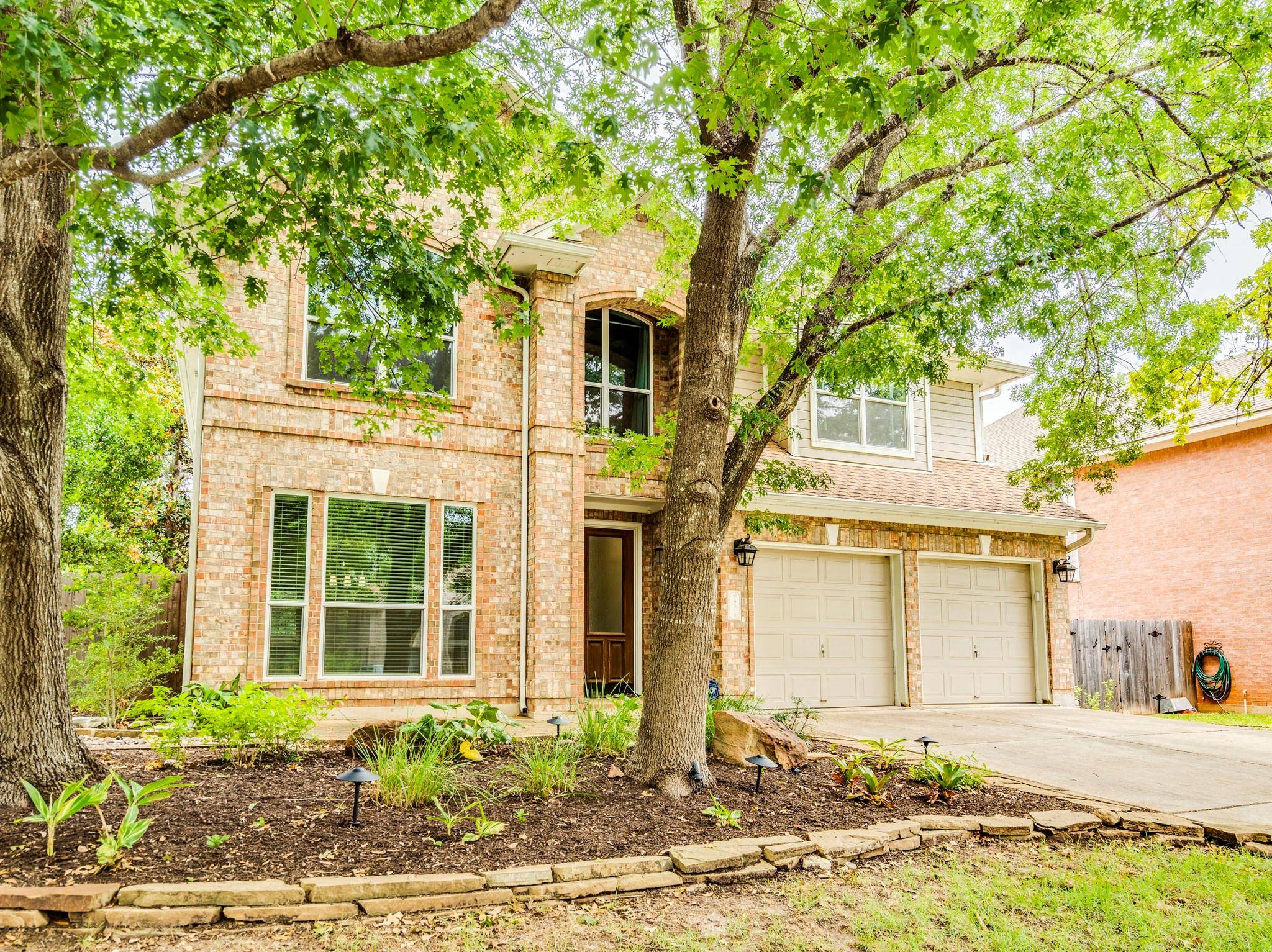 6318 Zadock Woods DR, Austin, TX 78749