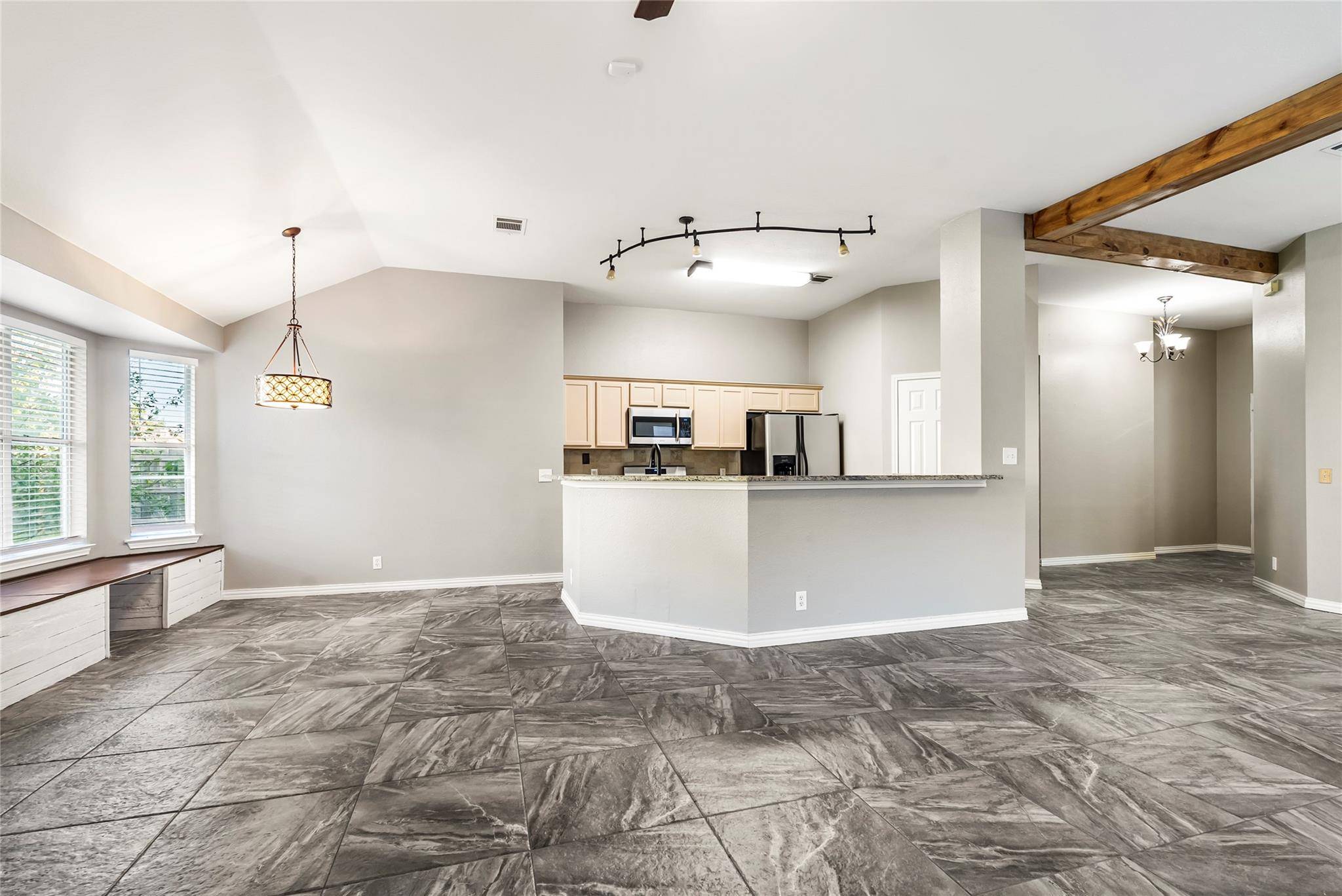 110 Estate CV, Hutto, TX 78634