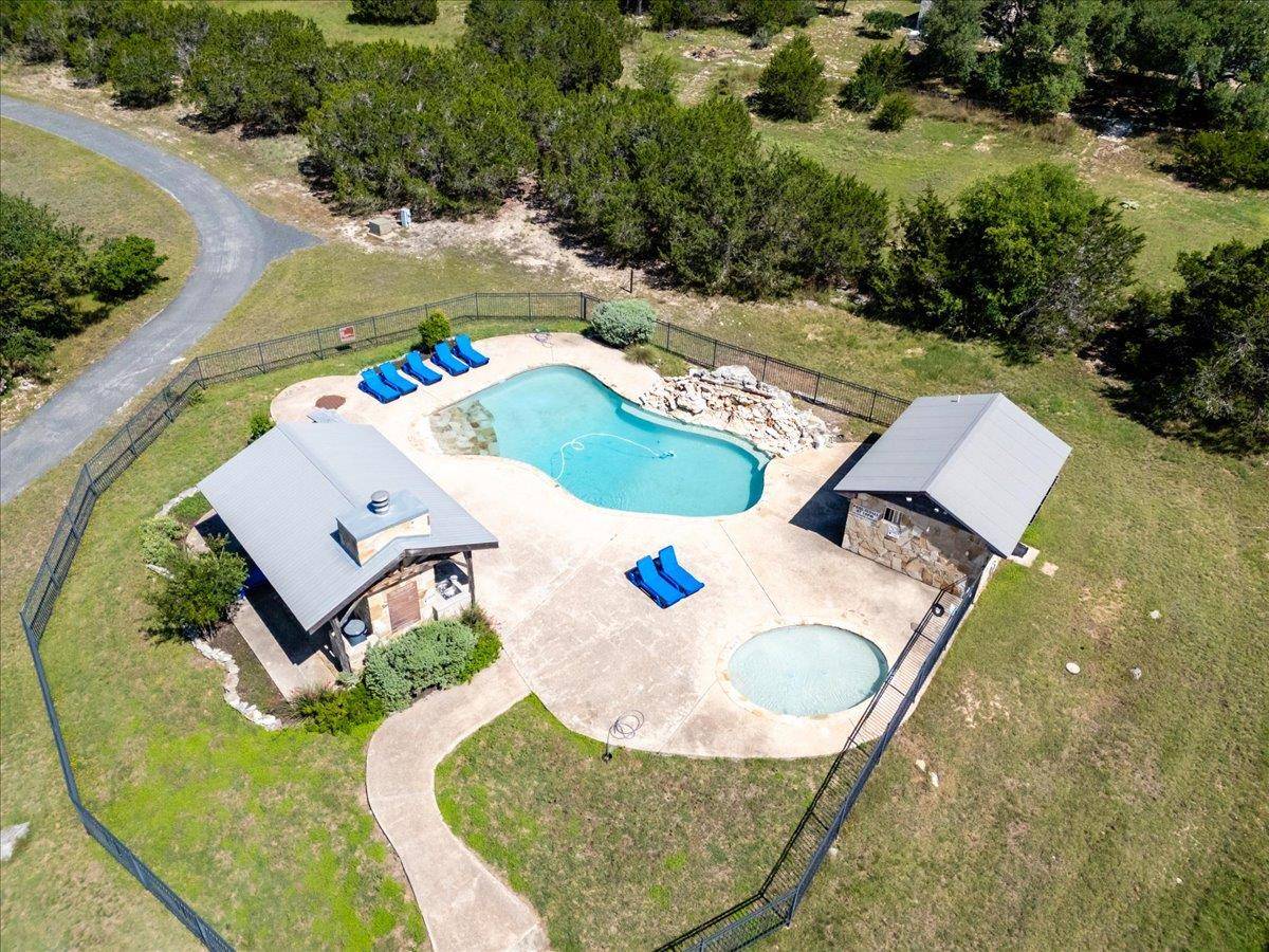 140 CAVE SPRINGS RD, Wimberley, TX 78676