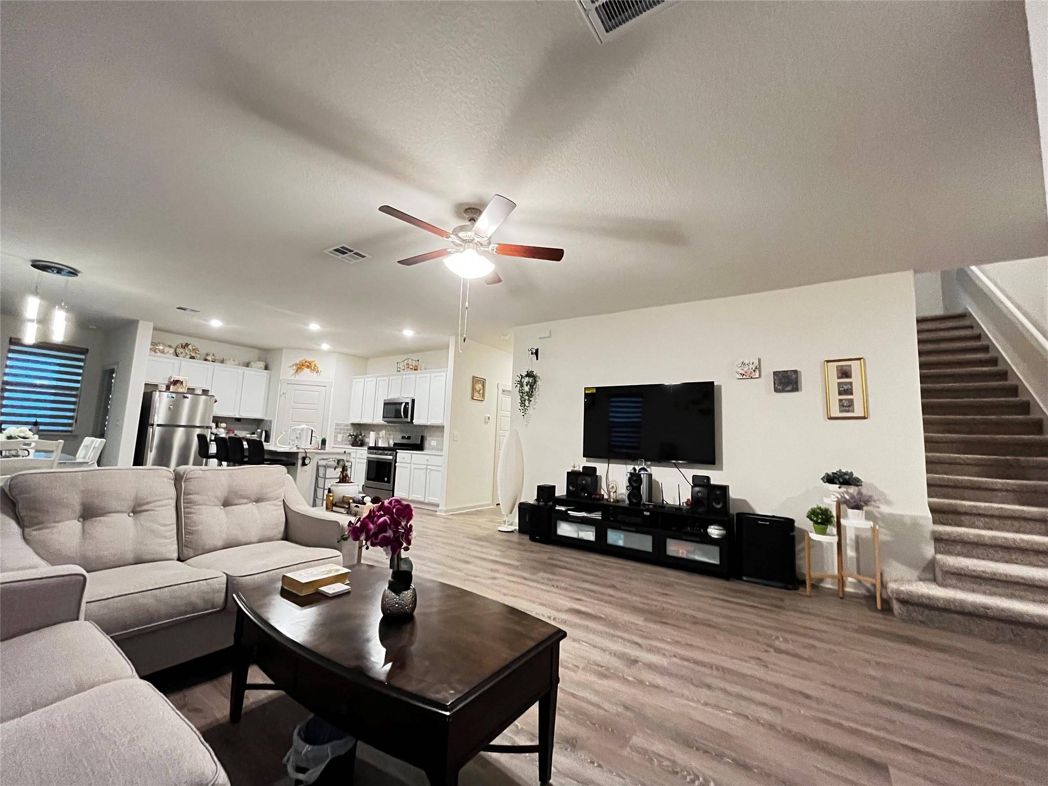 13900 SAGE BLOSSOM DR, Manor, TX 78653