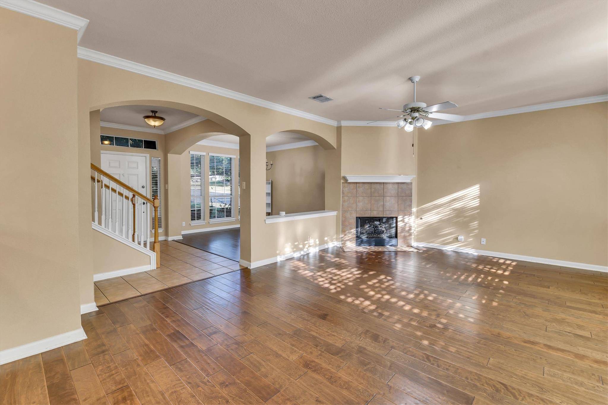 2132 Faldo LN, Round Rock, TX 78664